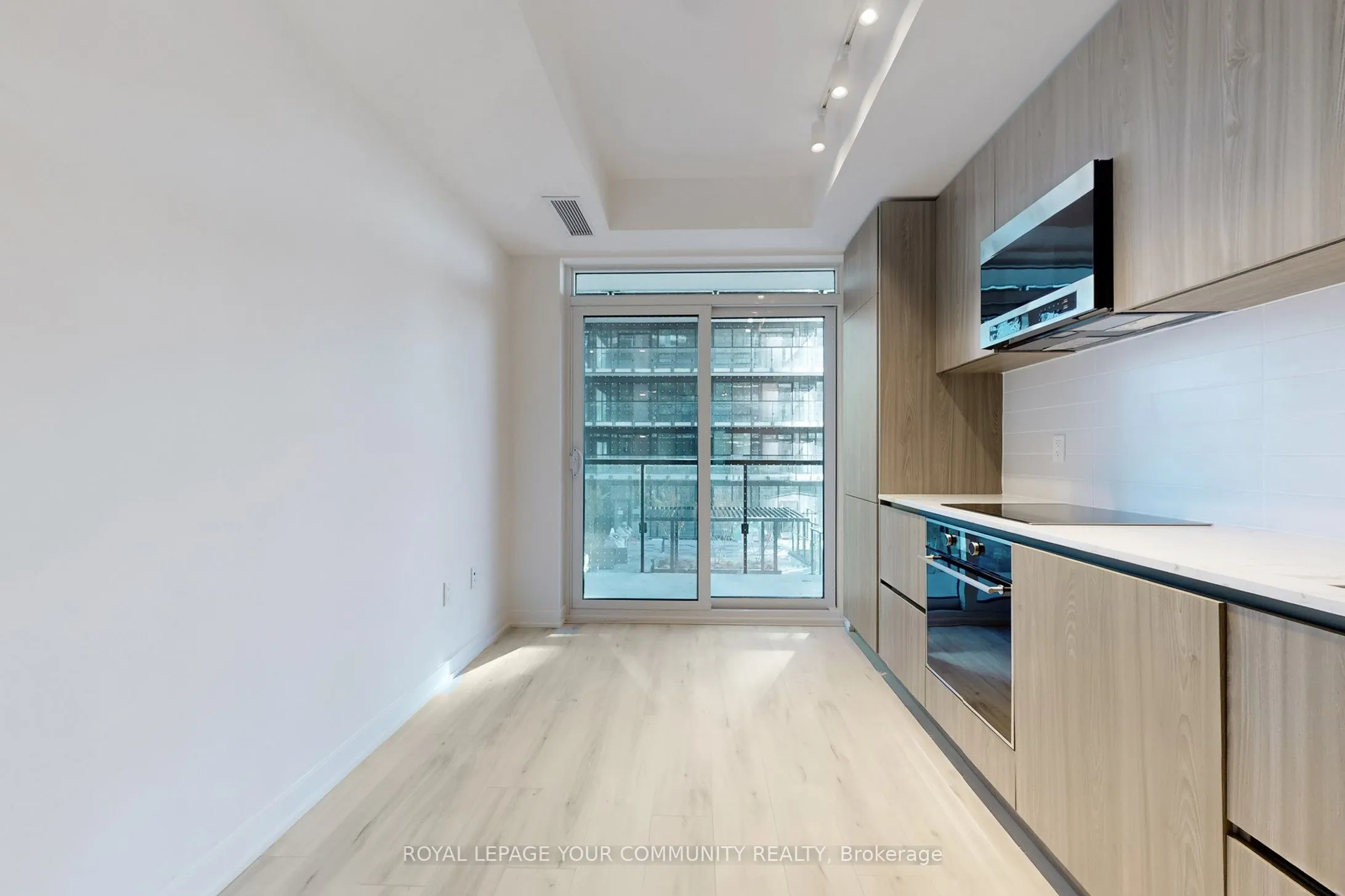 110 Broadway Avenue, #1007