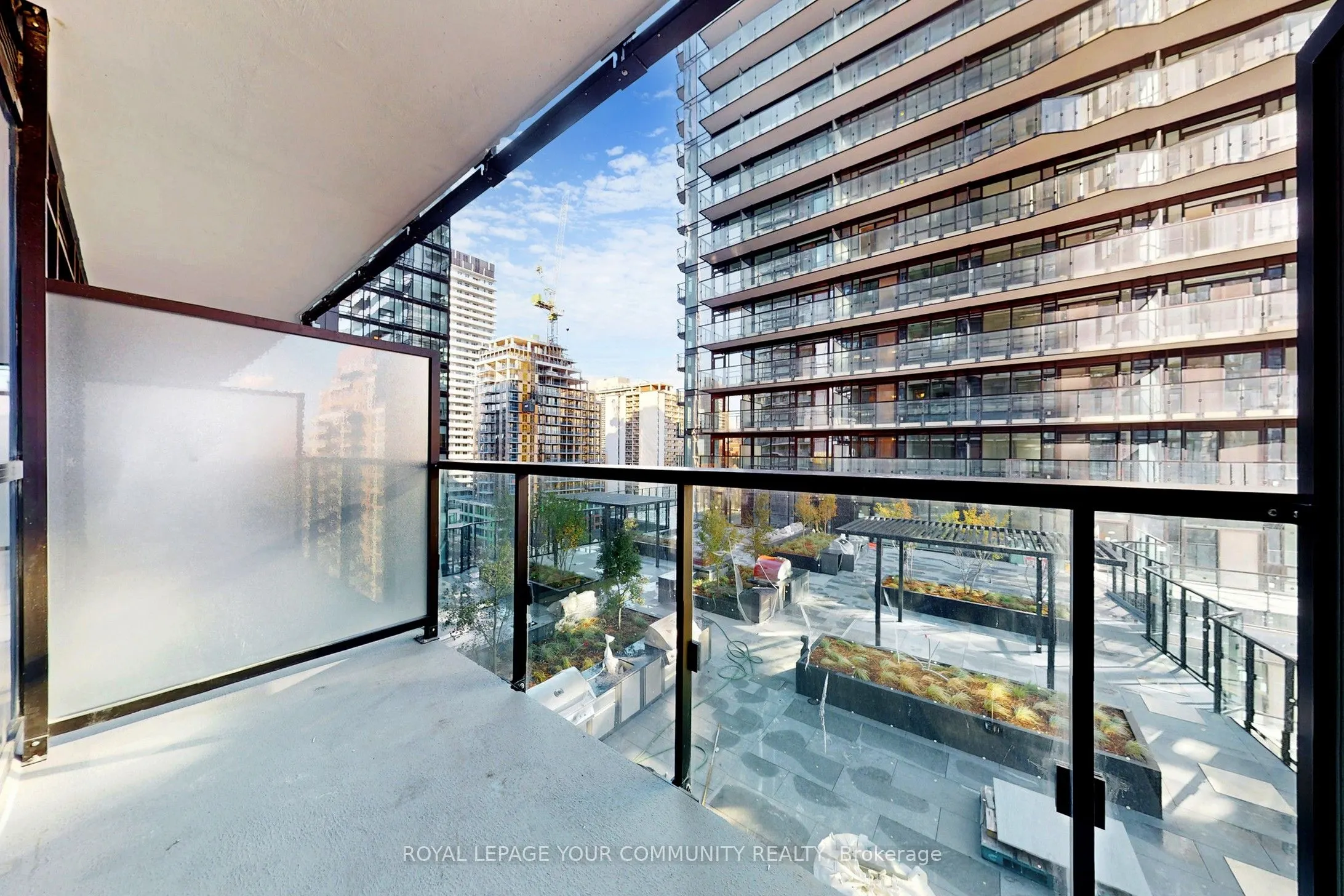 110 Broadway Avenue, #1007