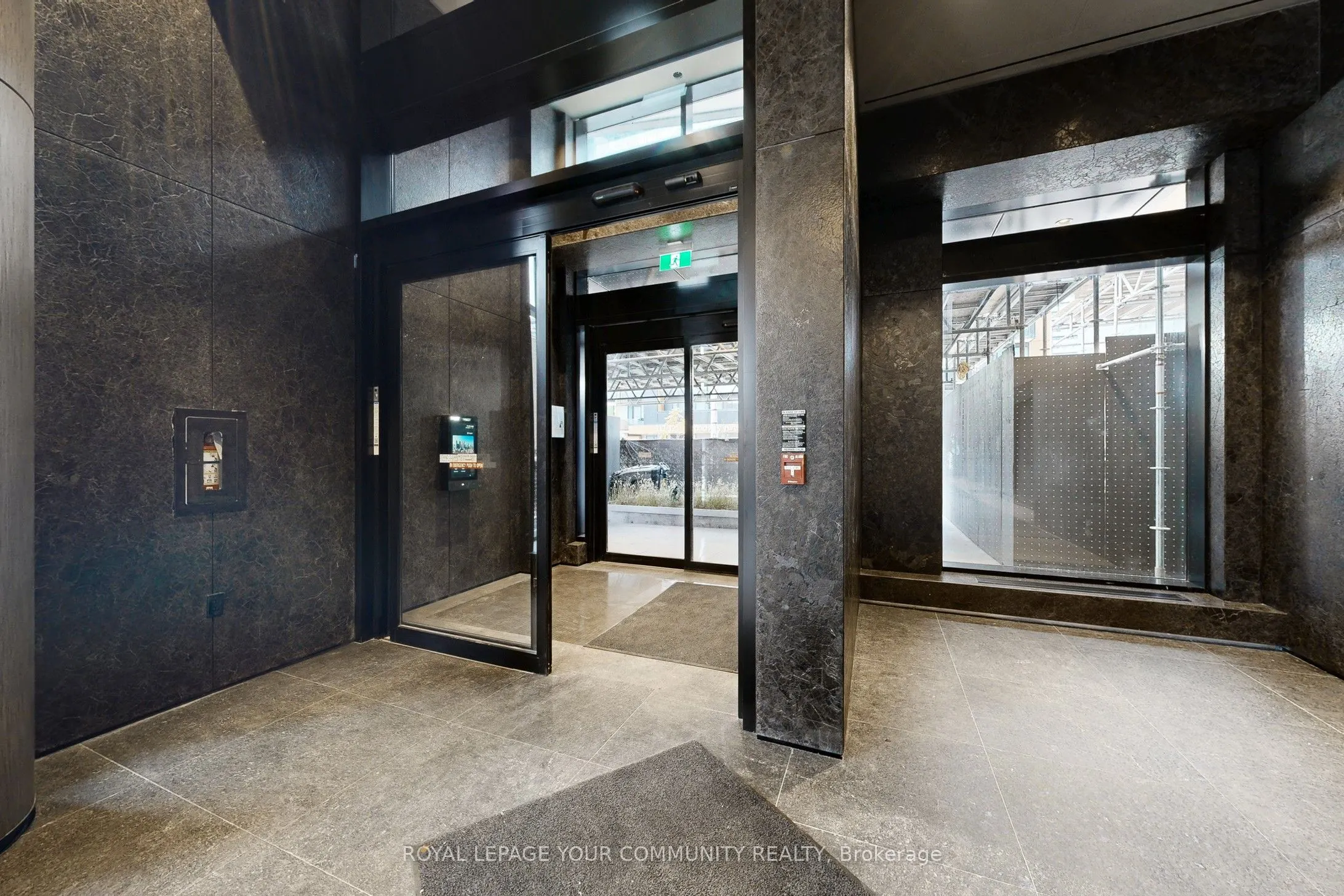 110 Broadway Avenue, #1007