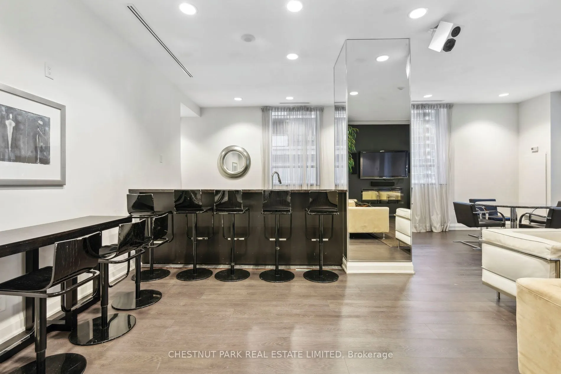 21 Balmuto Street, #1204