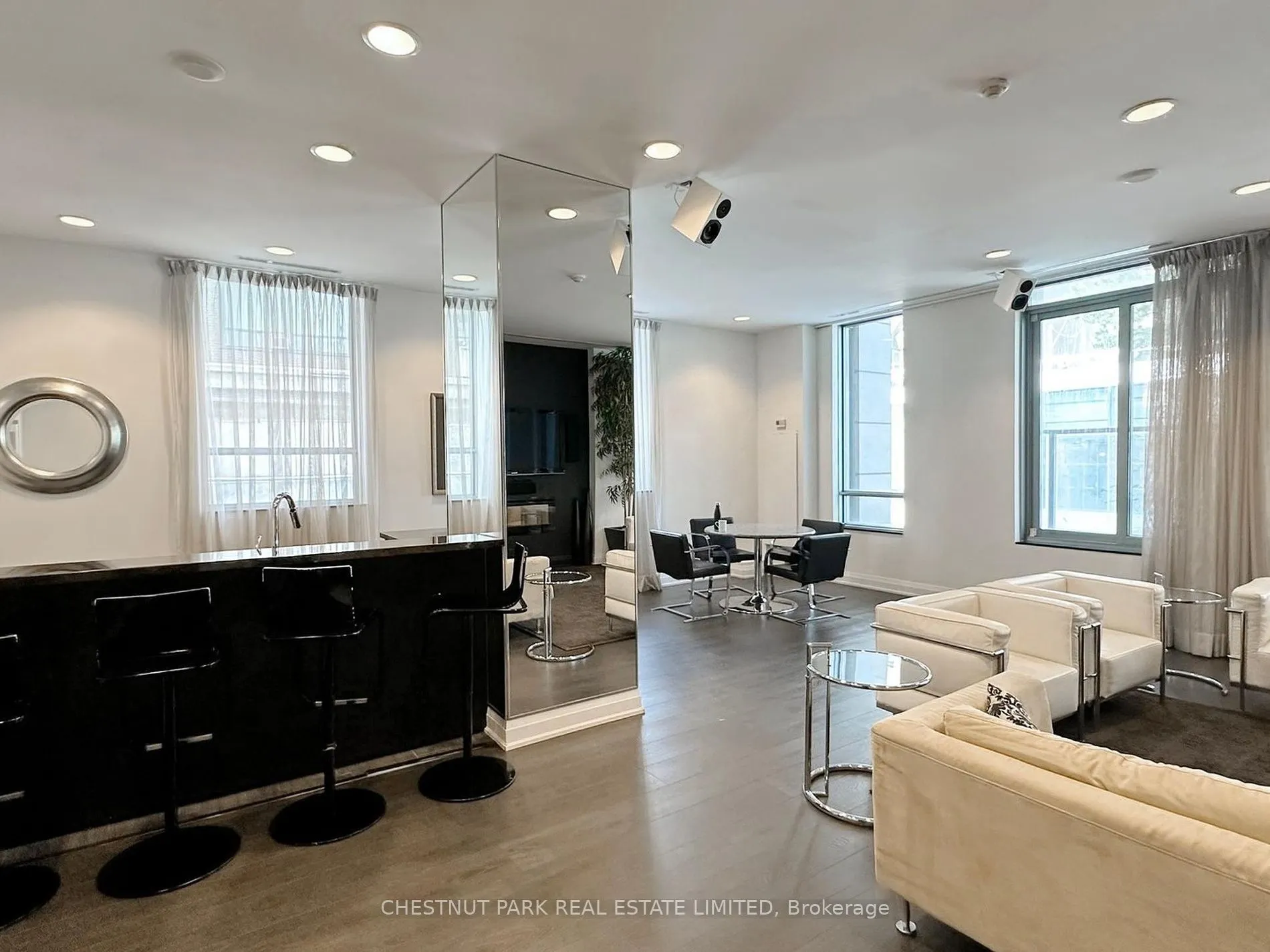 21 Balmuto Street, #1204