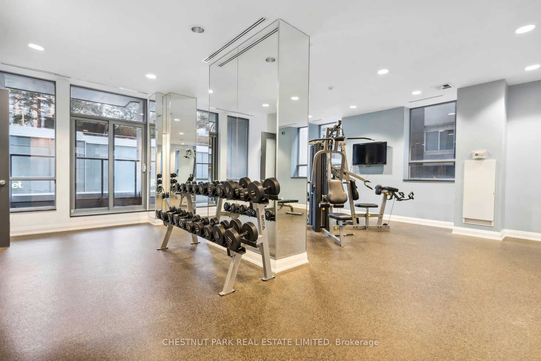 21 Balmuto Street, #1204