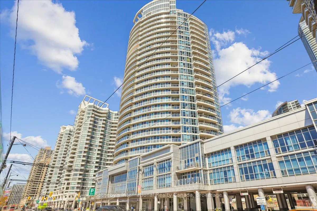 218 Queens Quay W, #1804