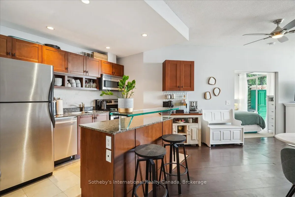 218 Queens Quay W, #1804