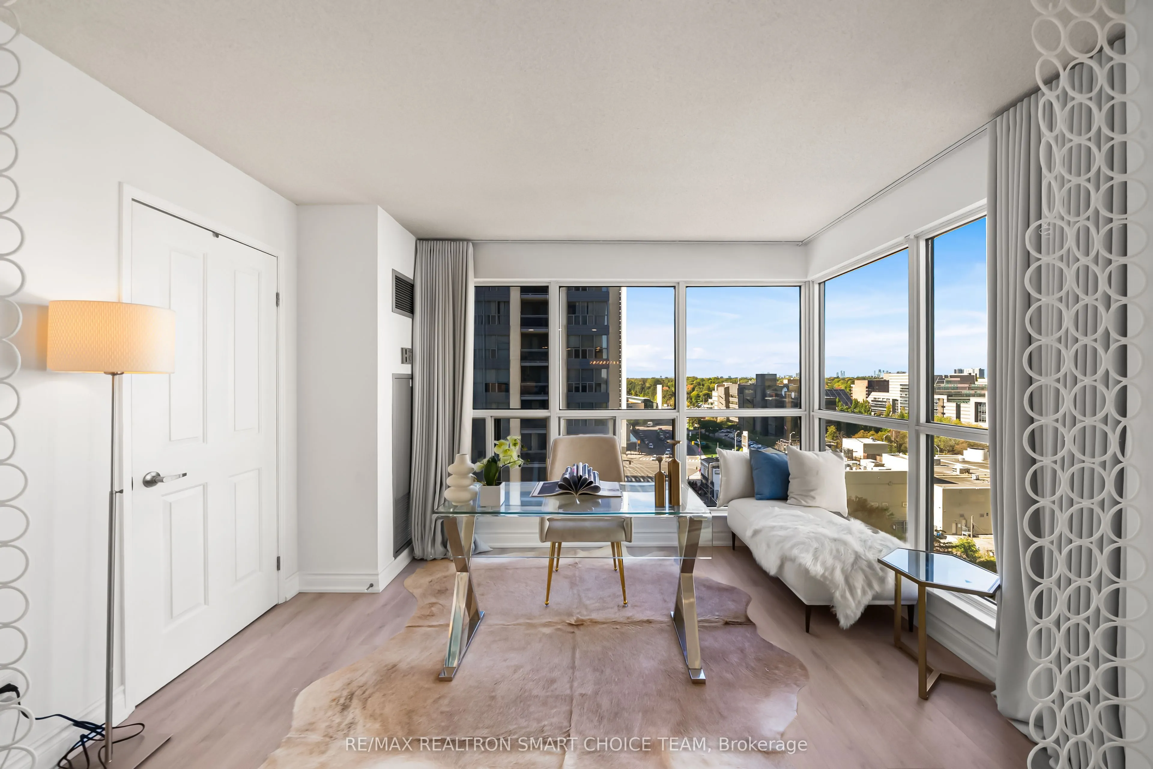 28 Hollywood Avenue, #1211