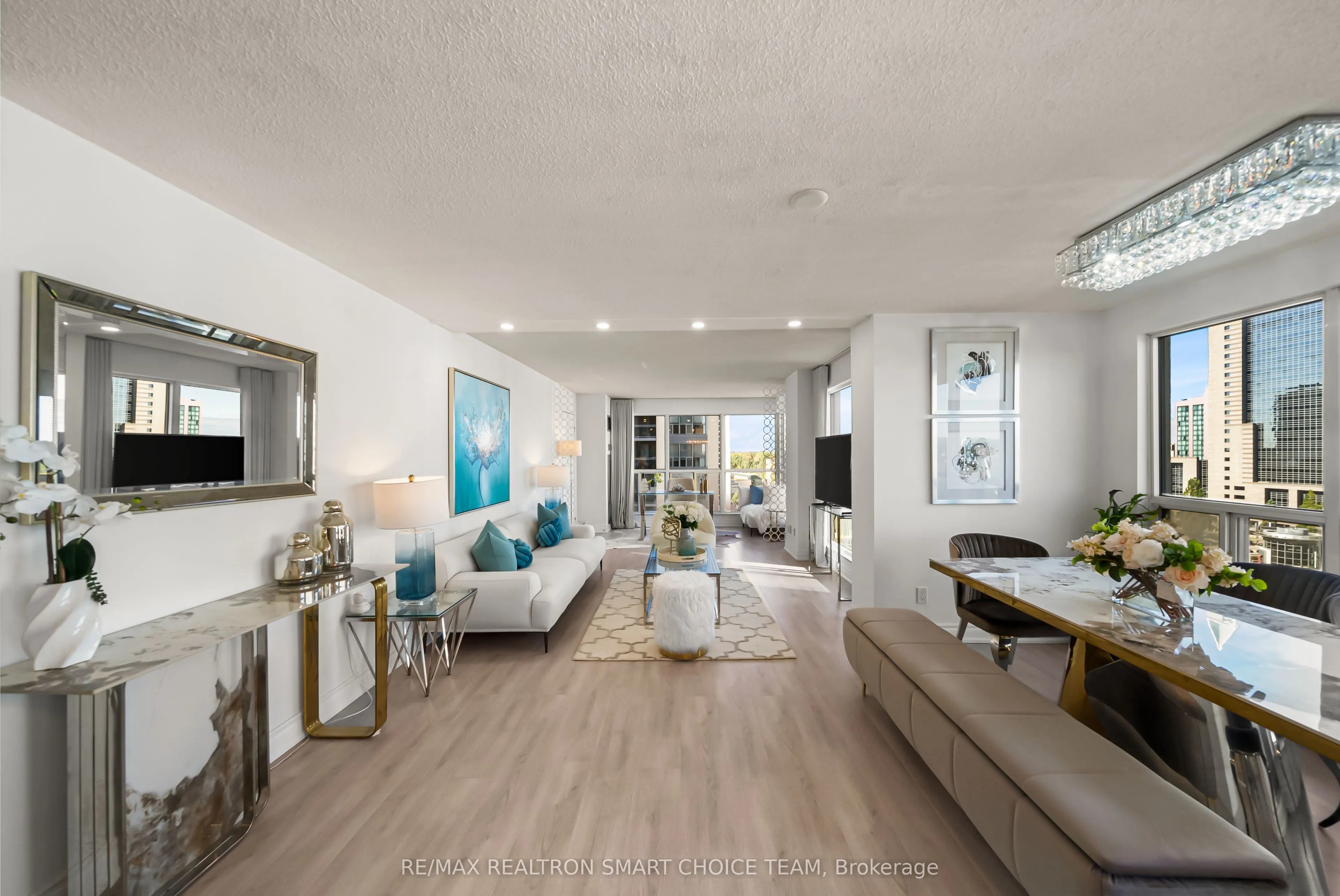 28 Hollywood Avenue, #1211