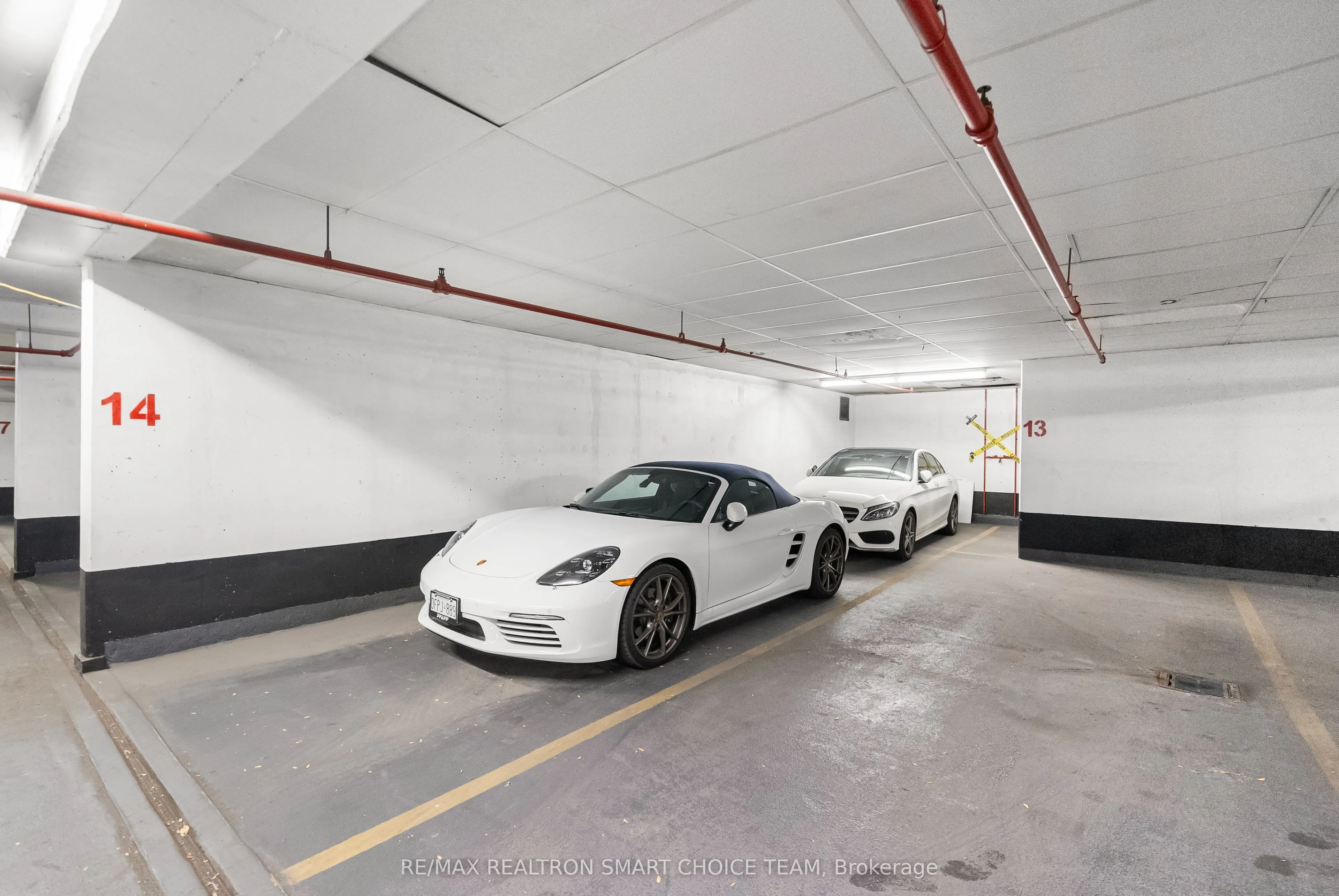 28 Hollywood Avenue, #1211