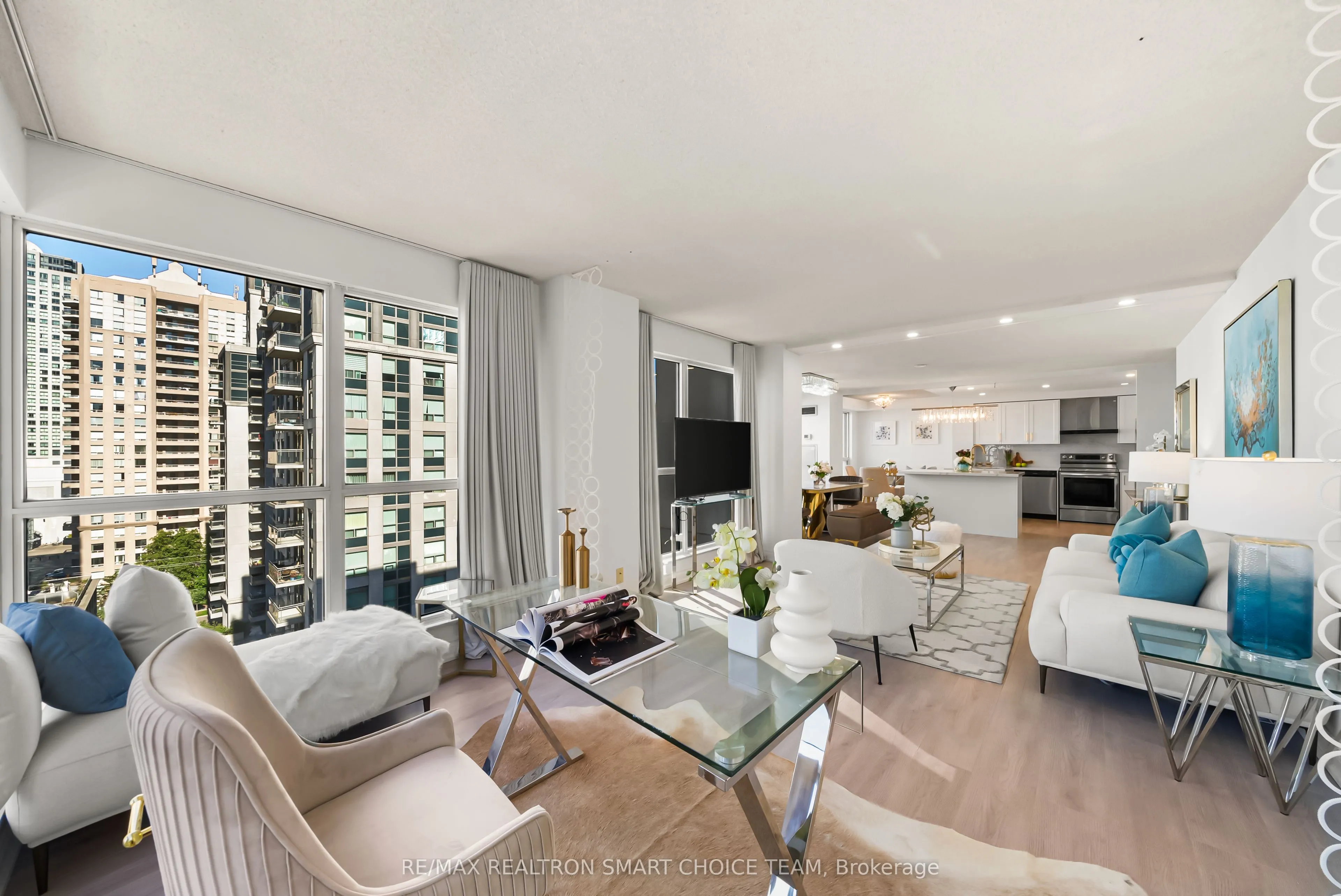 28 Hollywood Avenue, #1211