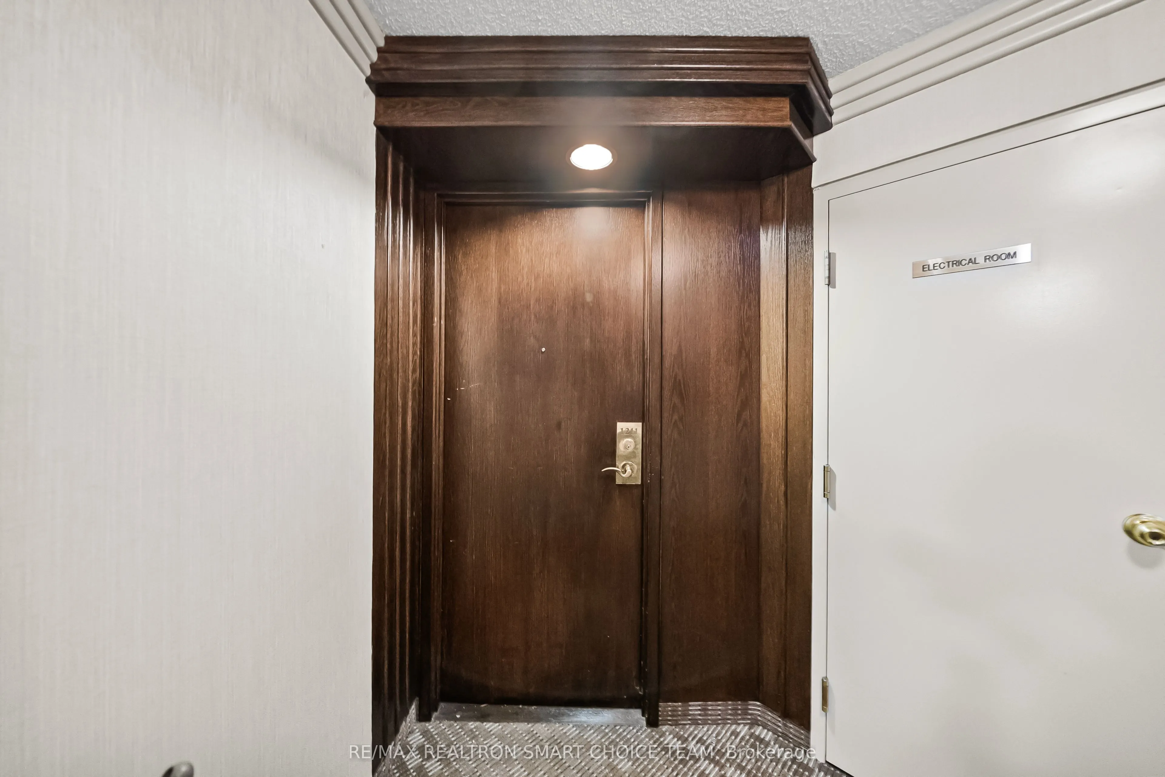 28 Hollywood Avenue, #1211