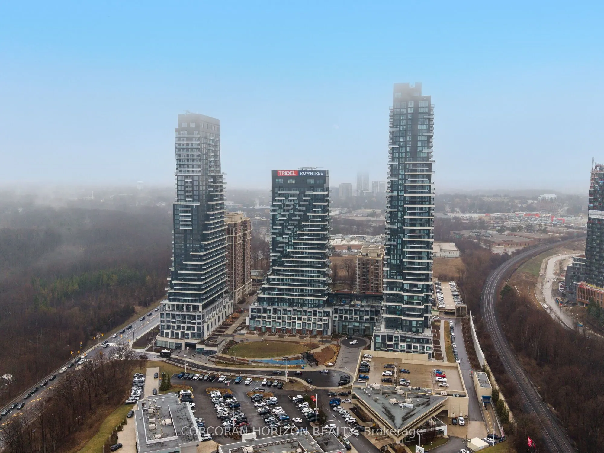 30 Inn On The Park Drive, #221