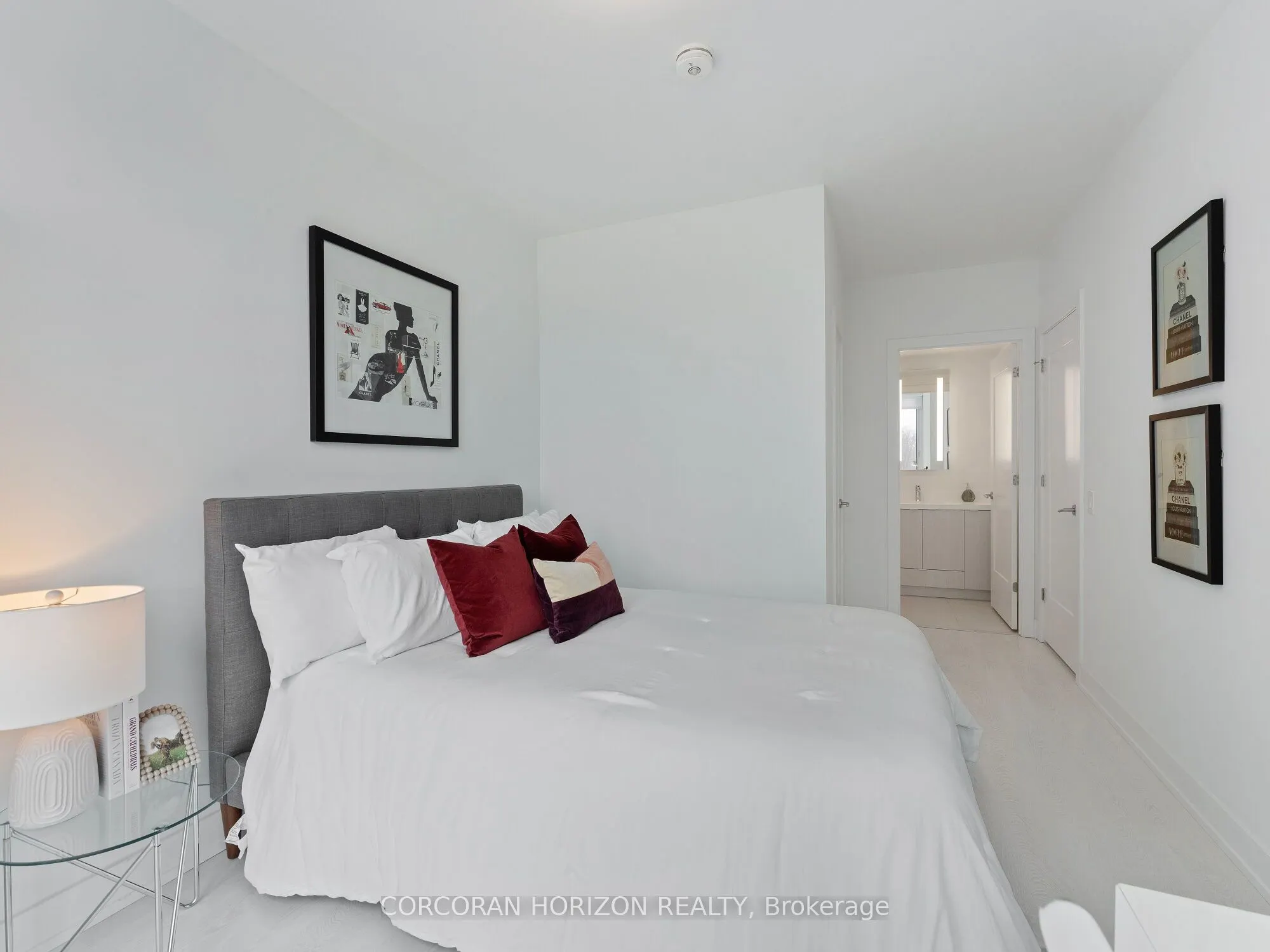 30 Inn On The Park Drive, #221