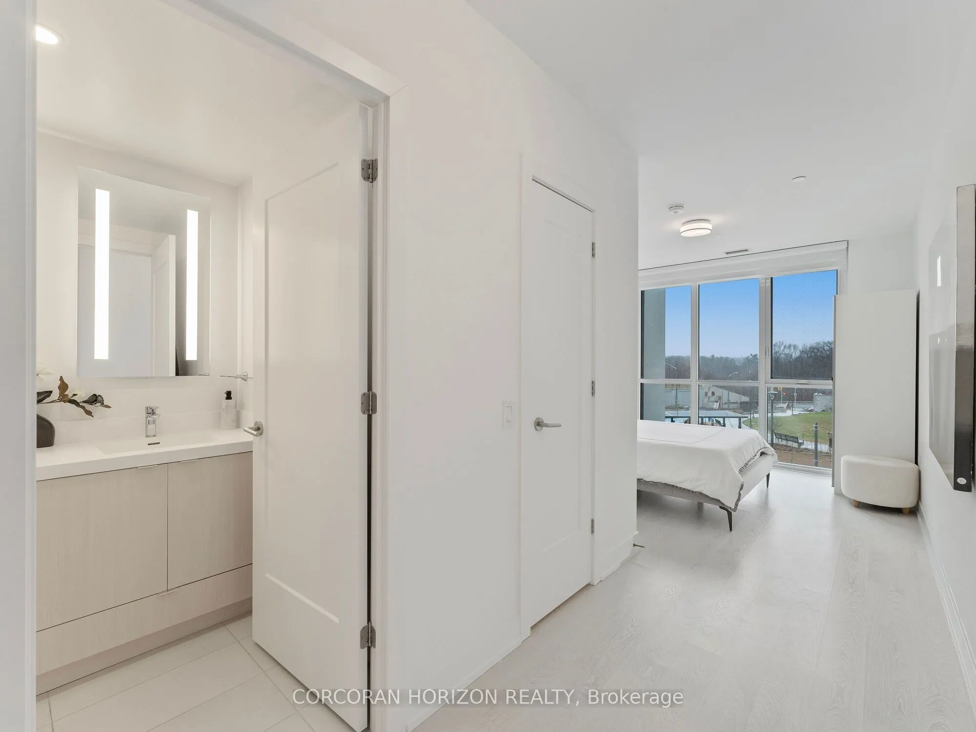 30 Inn On The Park Drive, #221