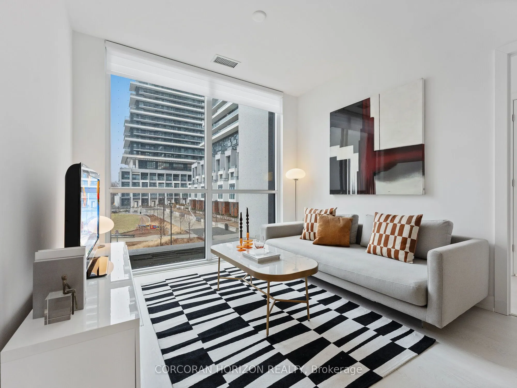 30 Inn On The Park Drive, #221