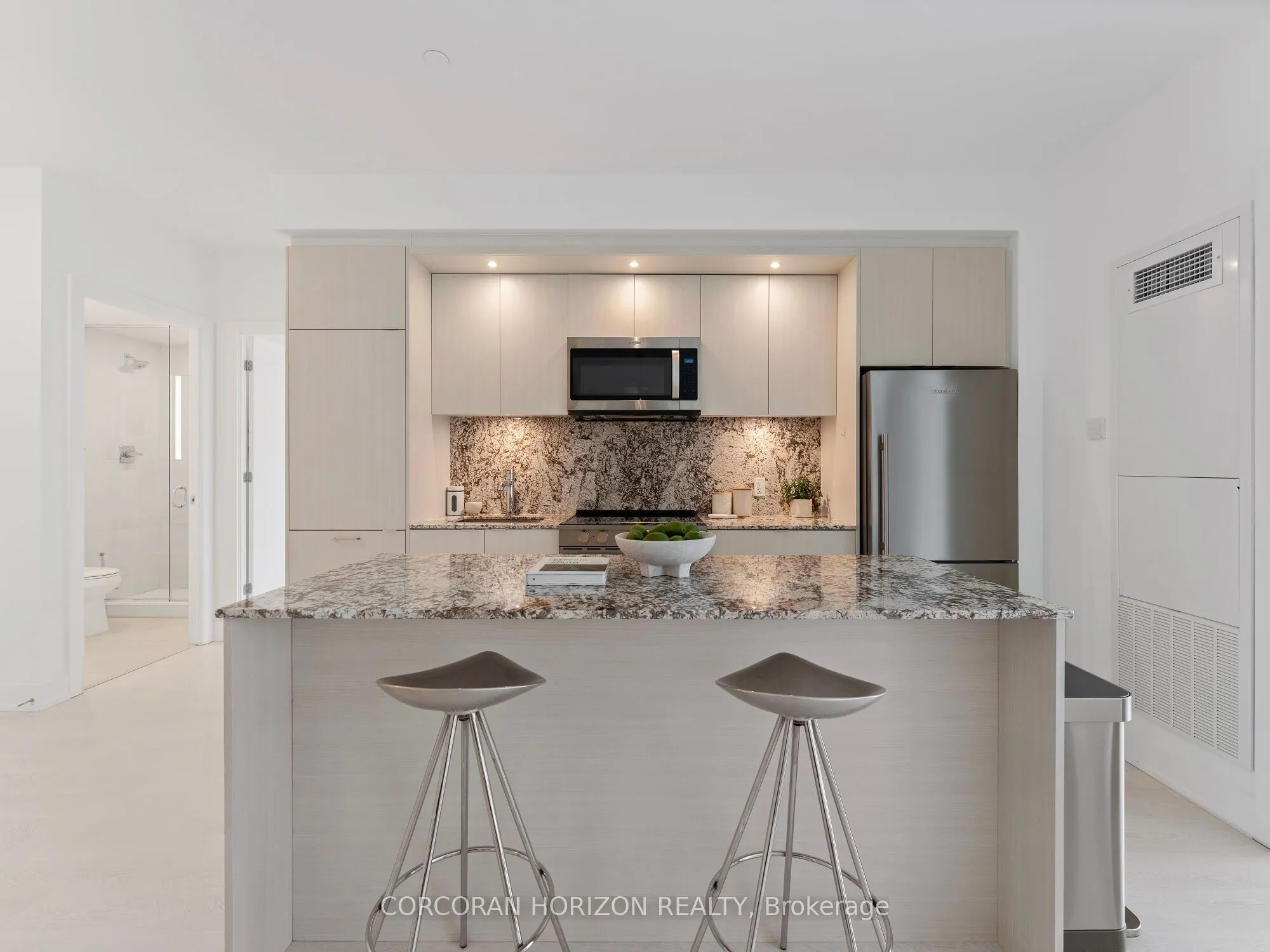 30 Inn On The Park Drive, #221