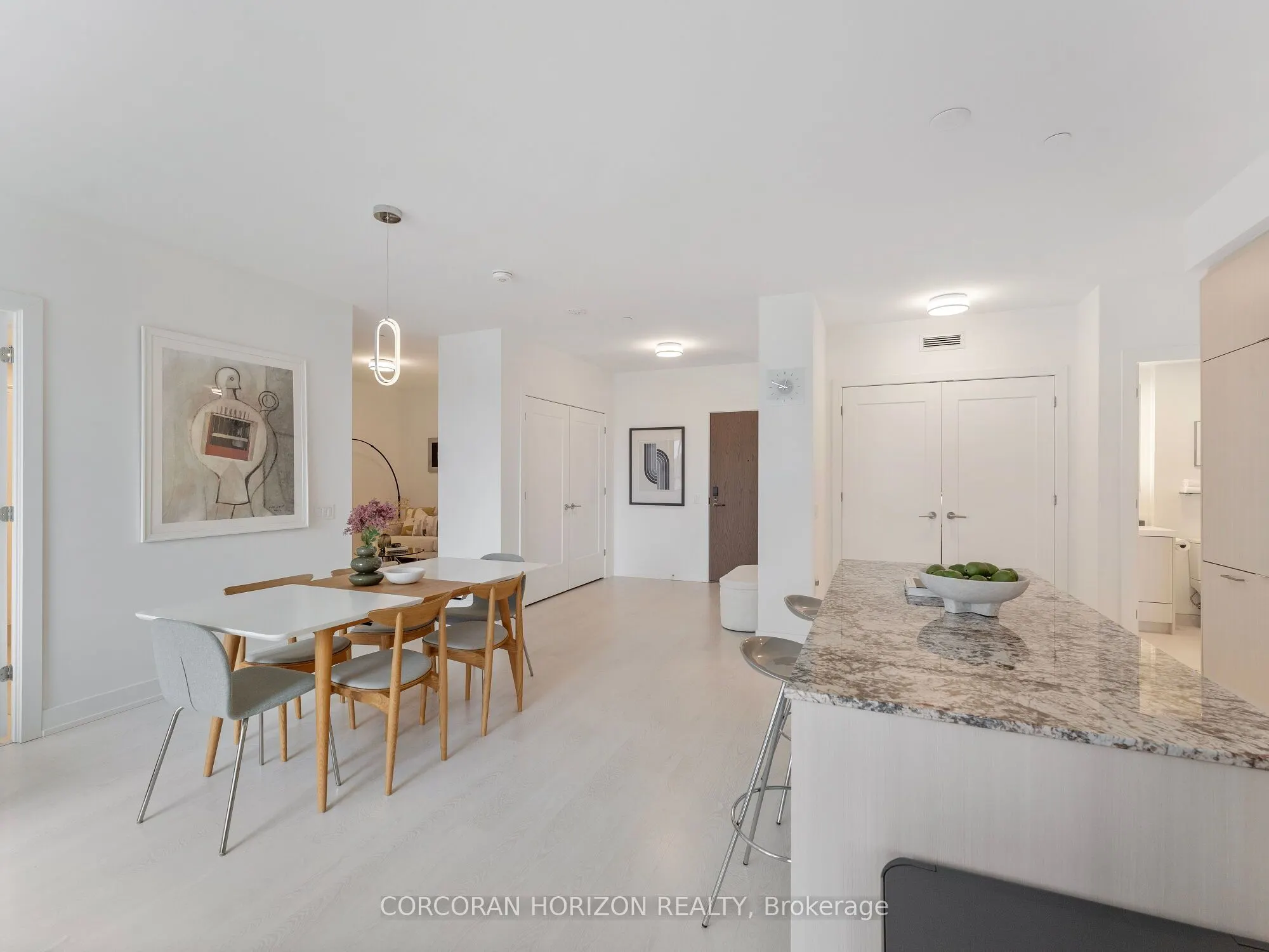 30 Inn On The Park Drive, #221