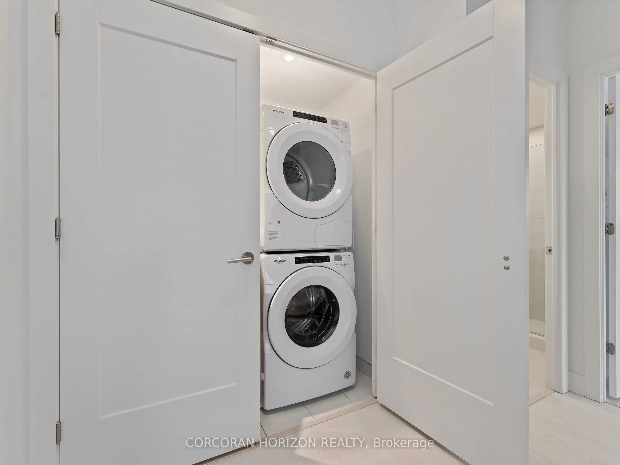 30 Inn On The Park Drive, #221