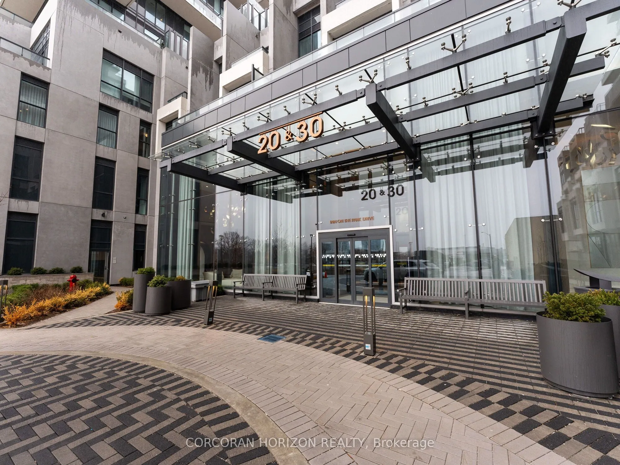 30 Inn On The Park Drive, #221