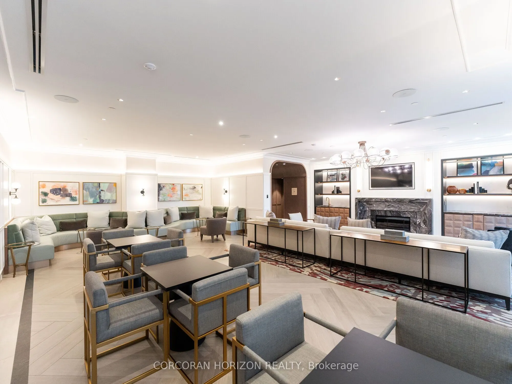 30 Inn On The Park Drive, #221