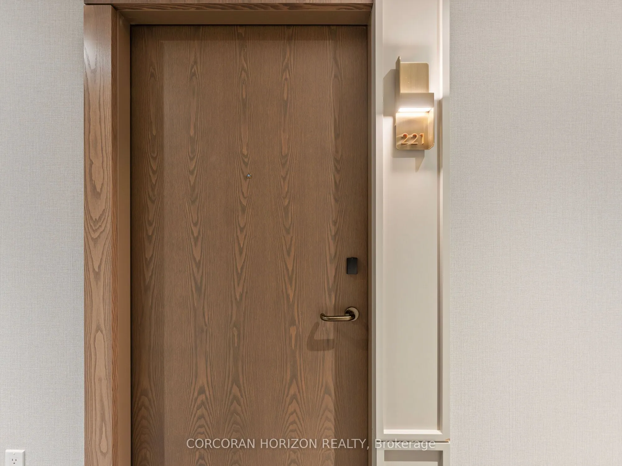 30 Inn On The Park Drive, #221