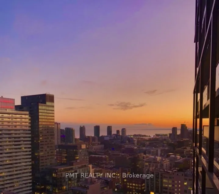 125 Peter Street, #2711