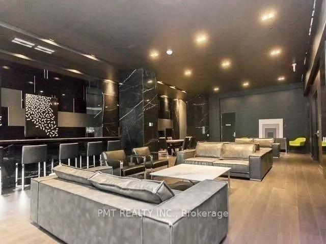 125 Peter Street, #2711