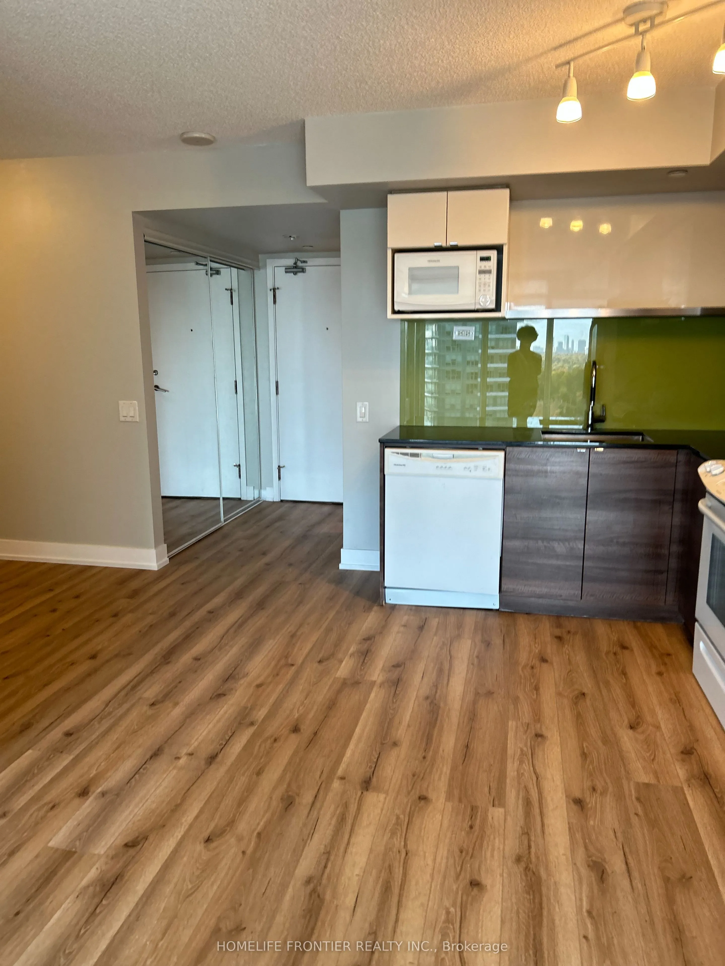 72 Esther Shiner Boulevard, #2105