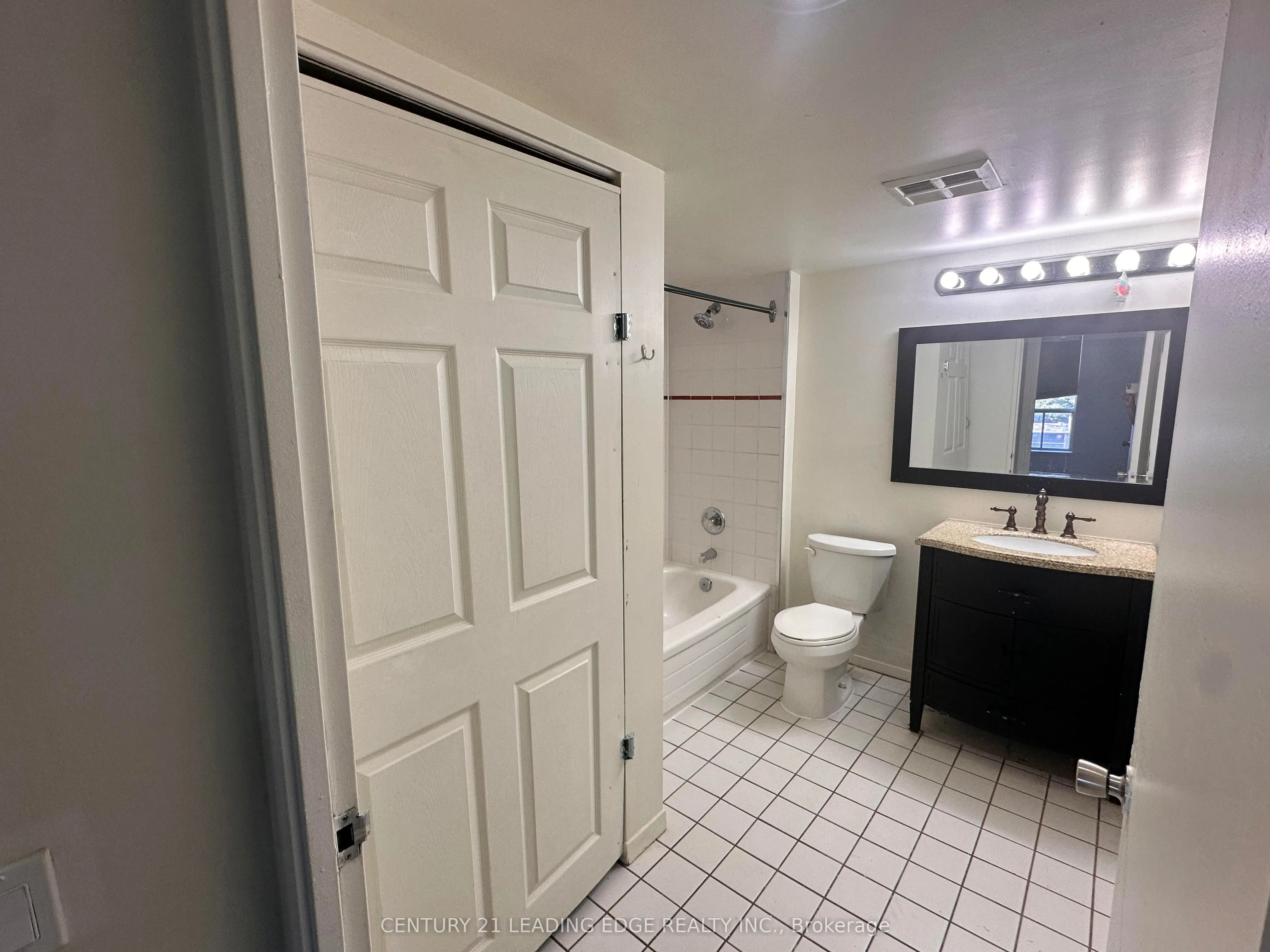 21 Overlea Boulevard, #1101