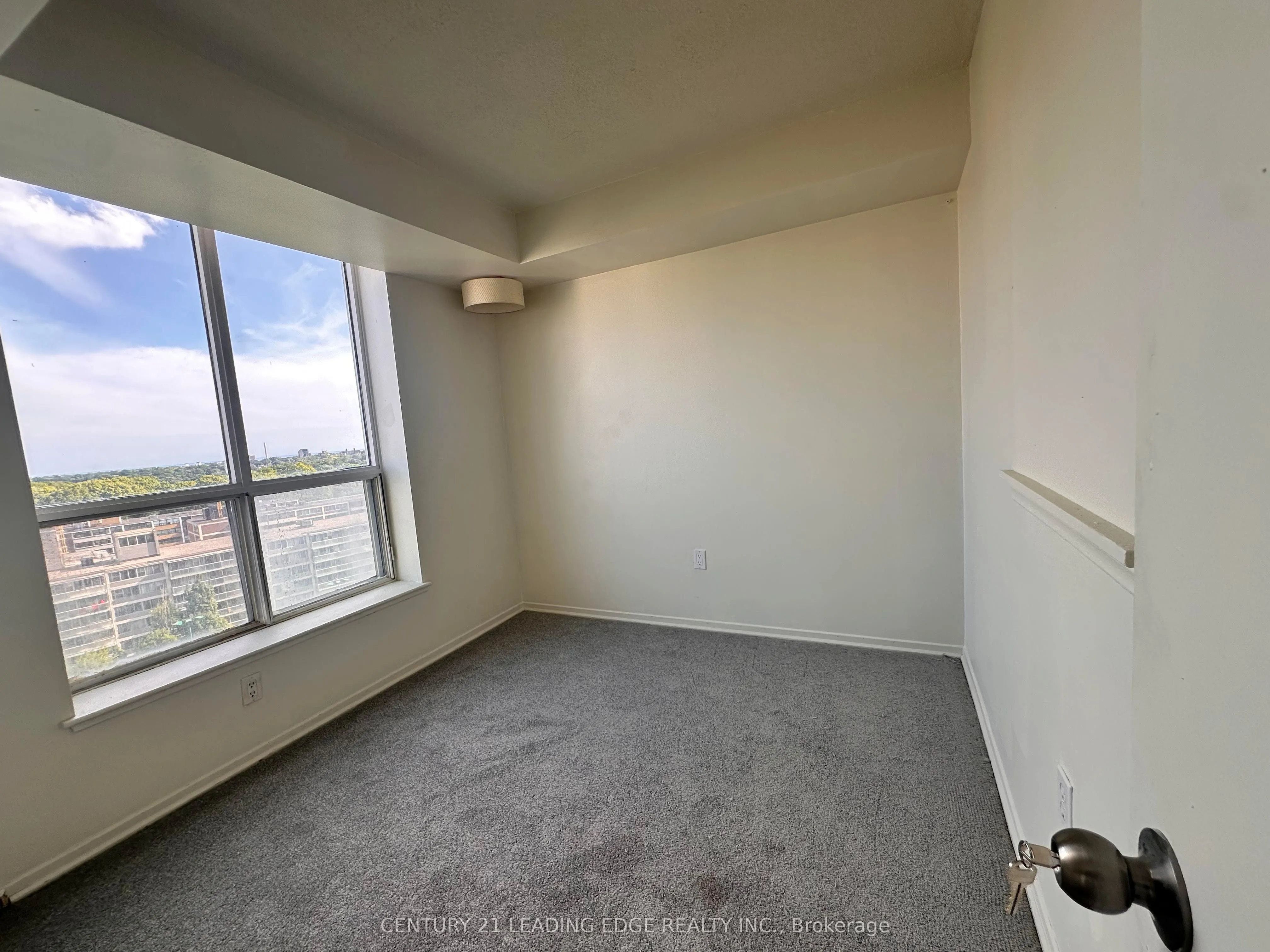 21 Overlea Boulevard, #1101