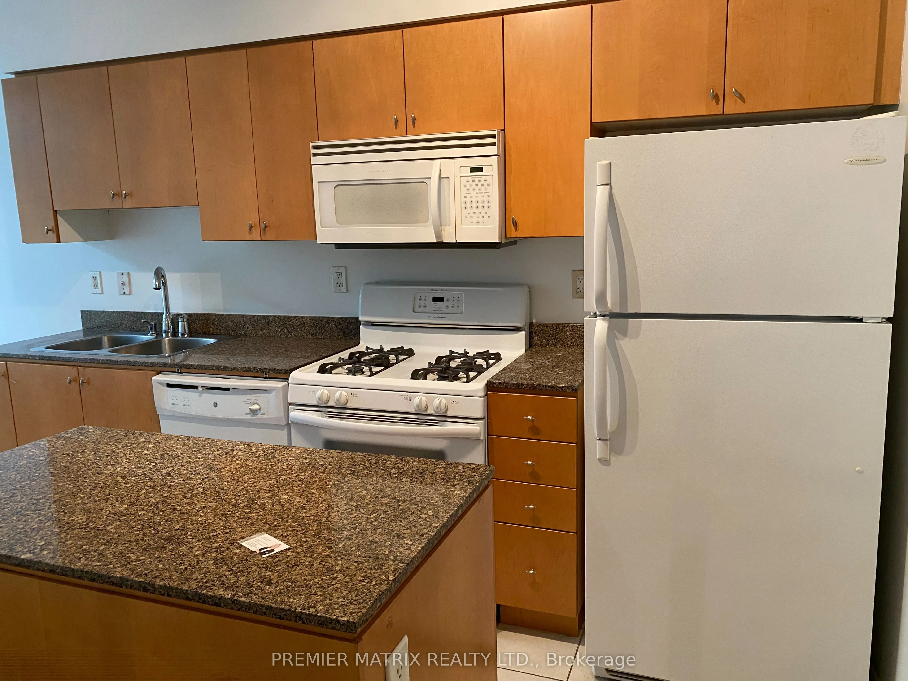 10 Navy Wharf Court, #101