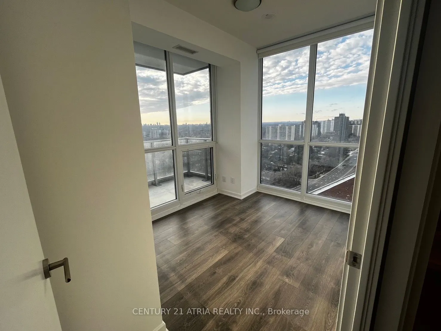 38 Forest Manor Road, #1310