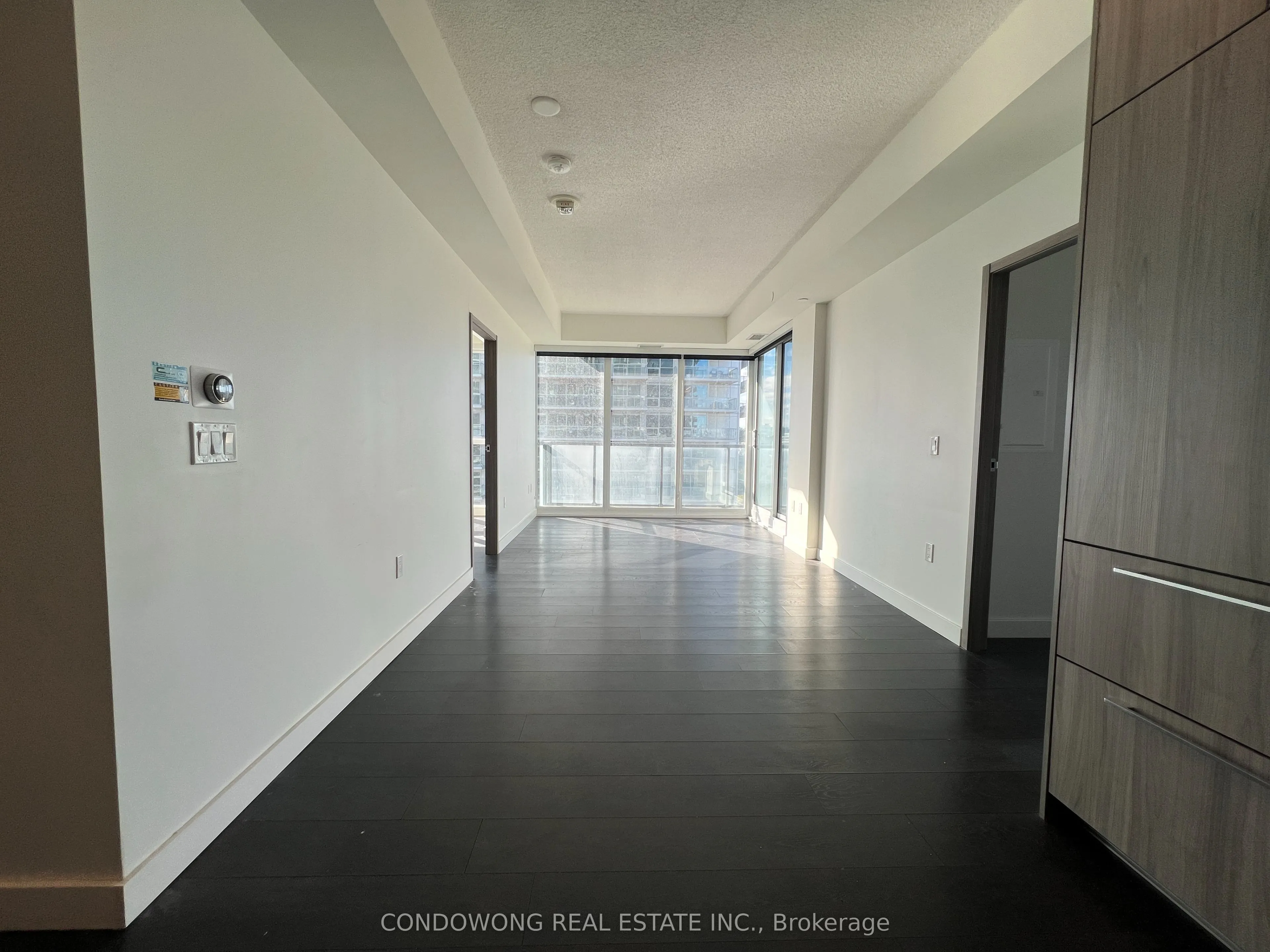 85 Mcmahon Drive, #1809