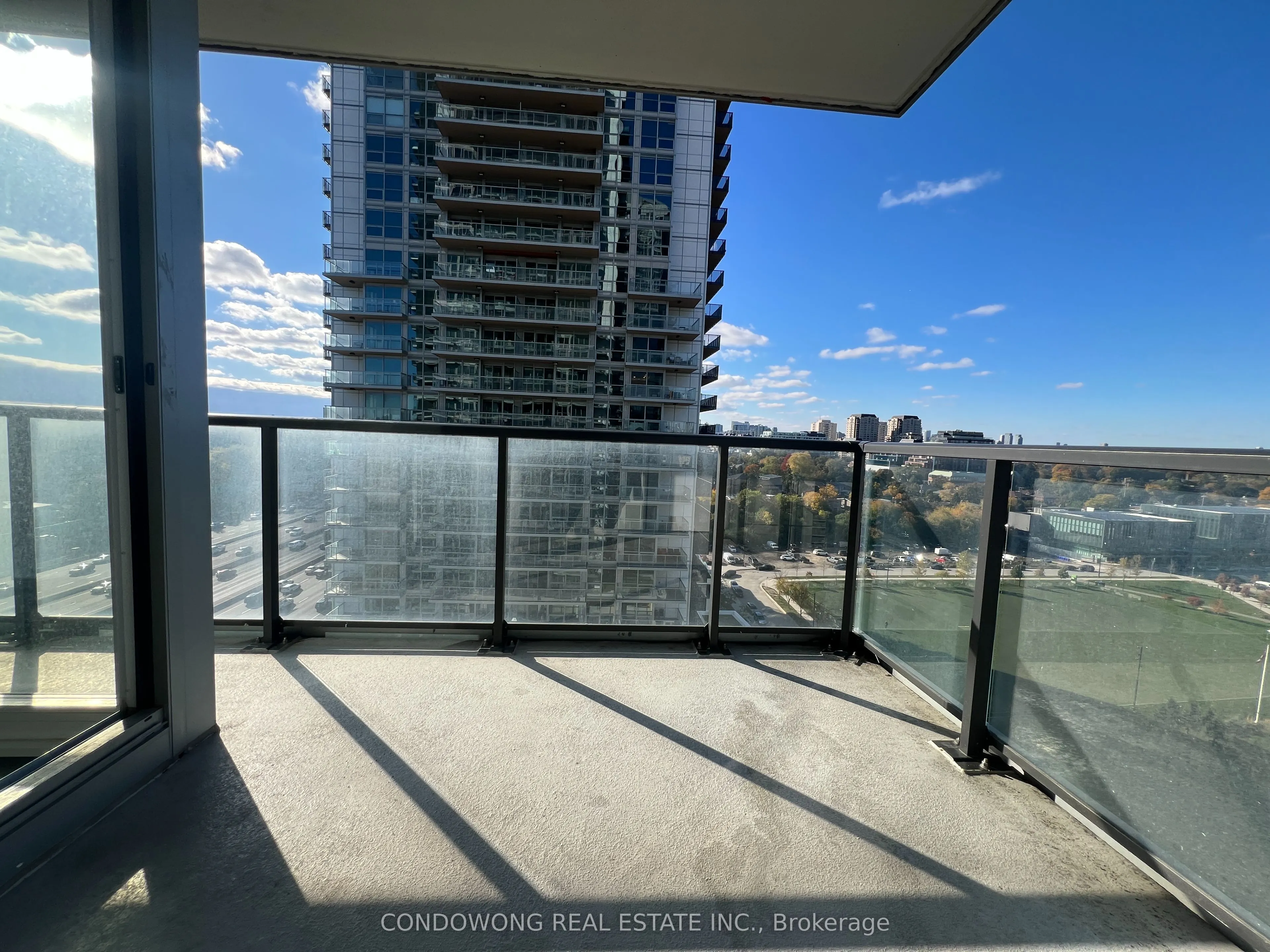 85 Mcmahon Drive, #1809