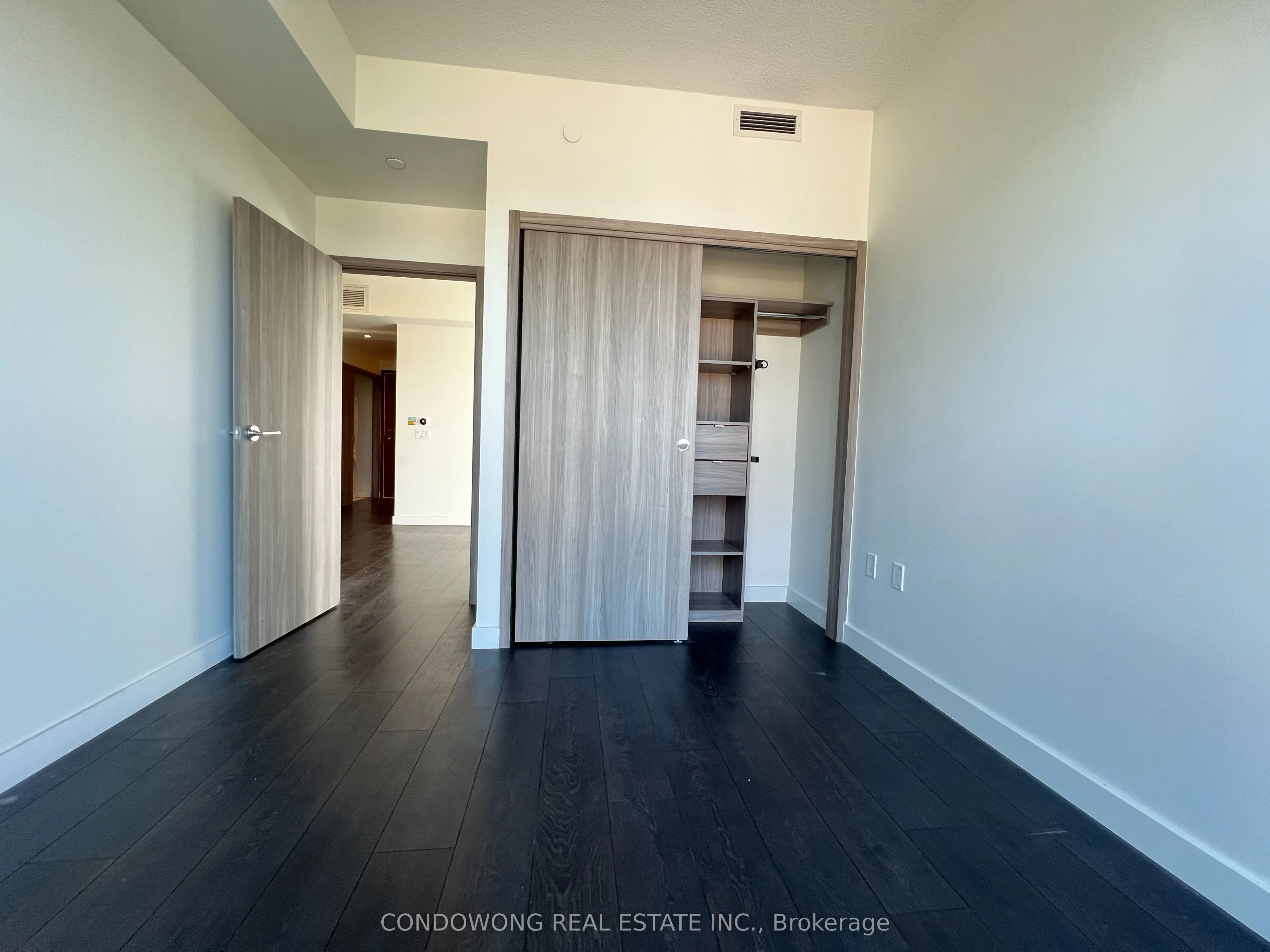 85 Mcmahon Drive, #1809