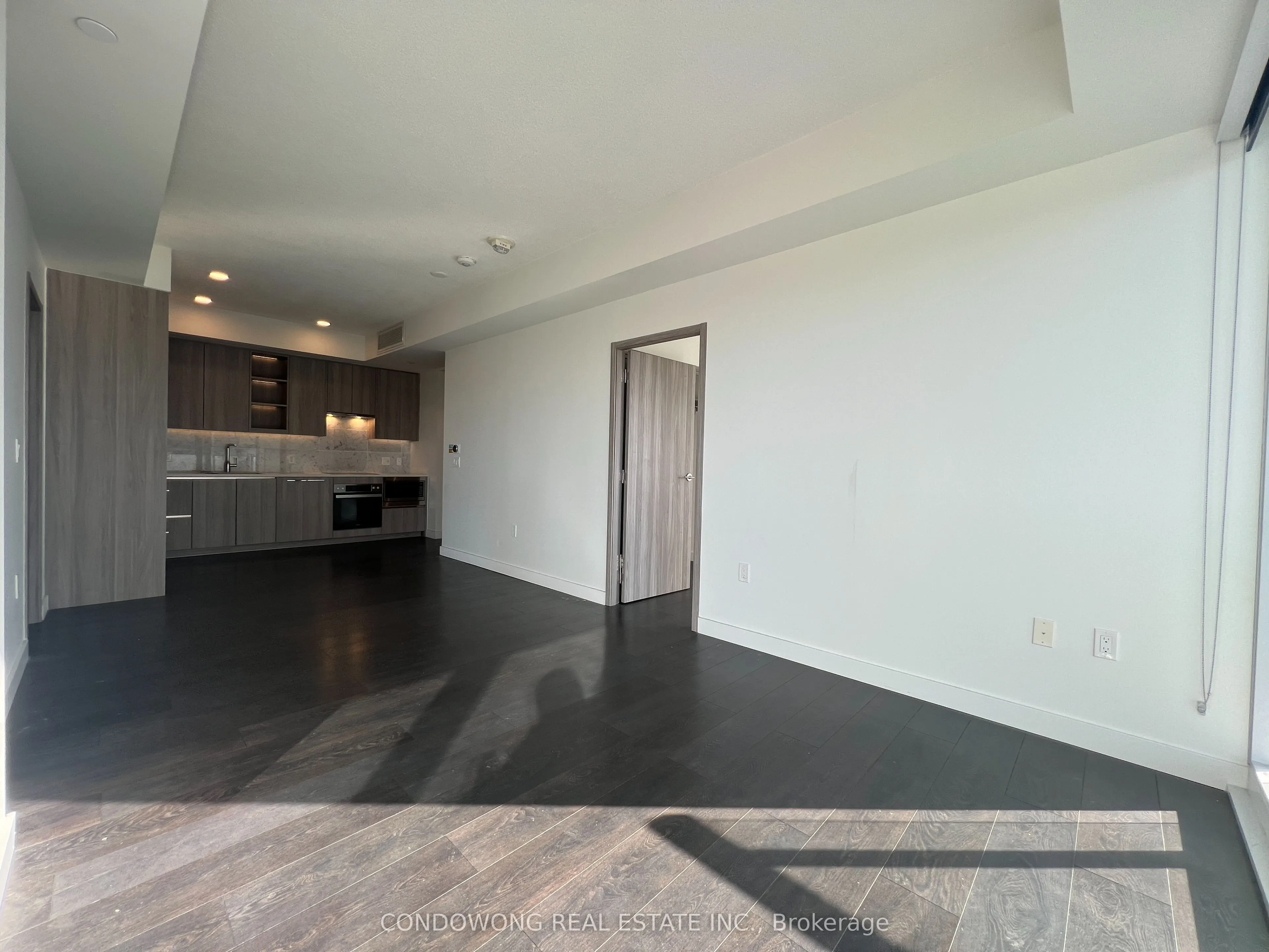 85 Mcmahon Drive, #1809