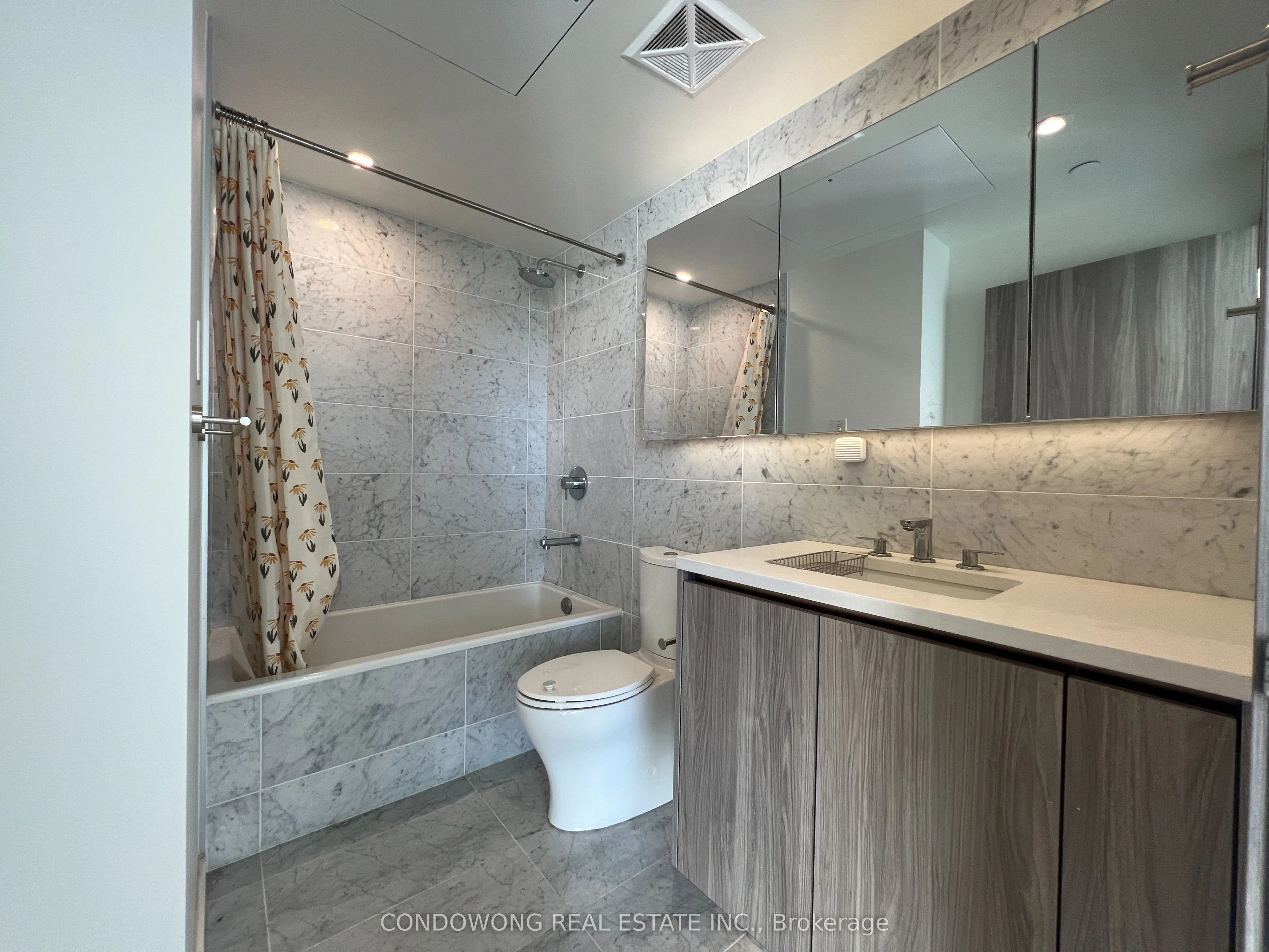 85 Mcmahon Drive, #1809