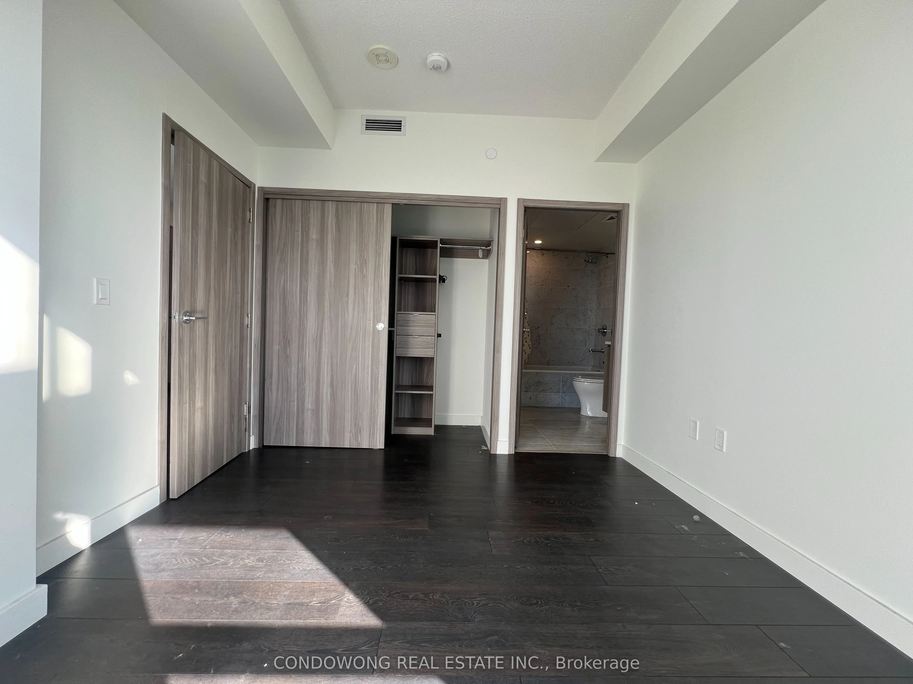 85 Mcmahon Drive, #1809