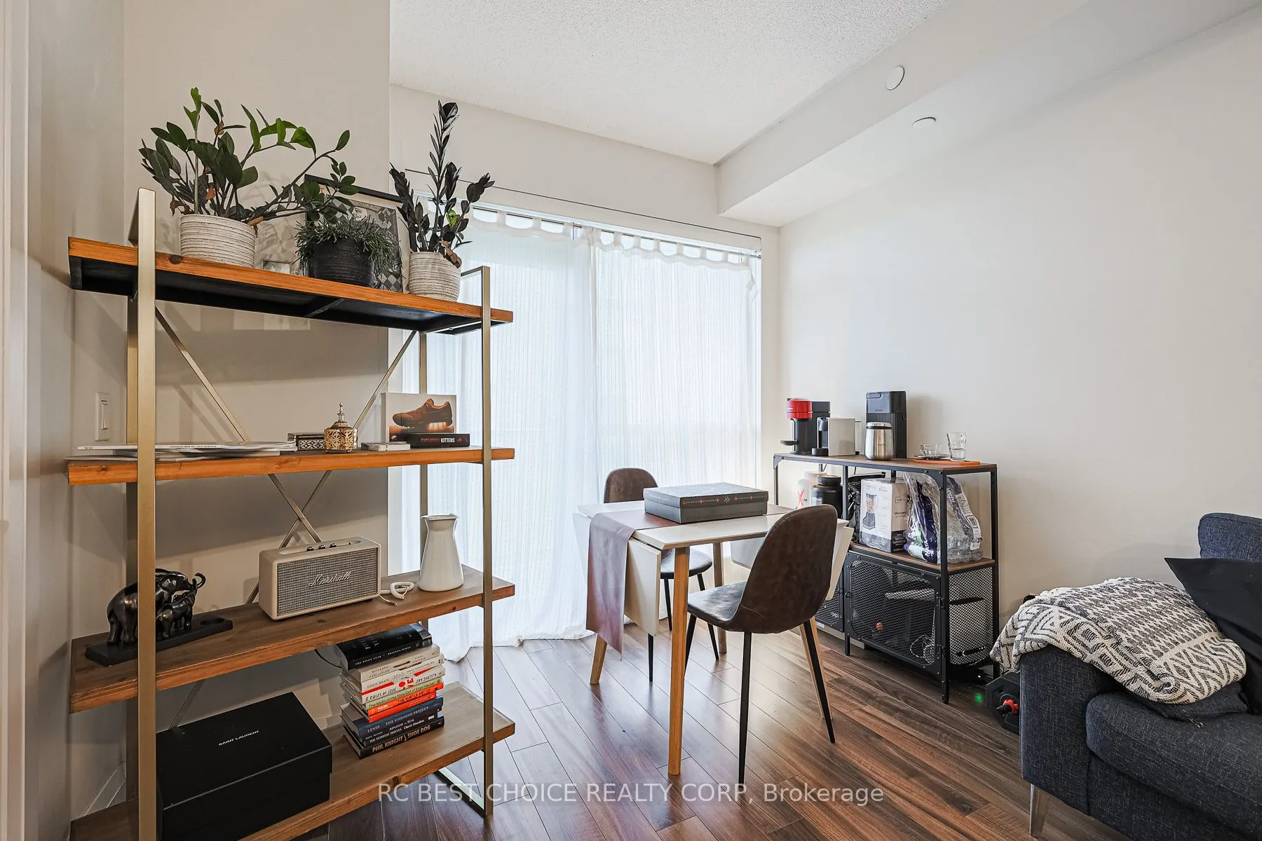 120 Harrison Garden Boulevard, #1031