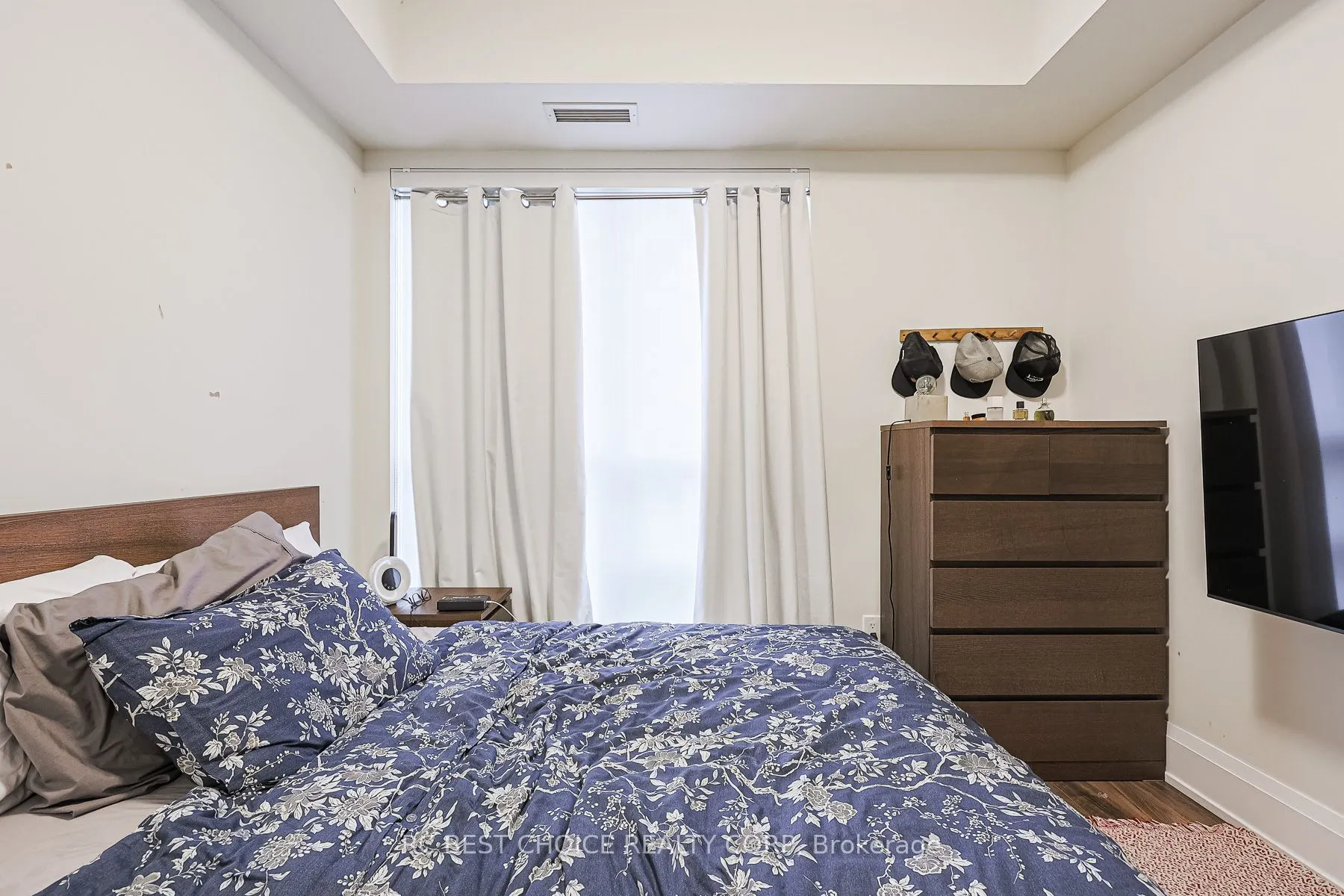 120 Harrison Garden Boulevard, #1031