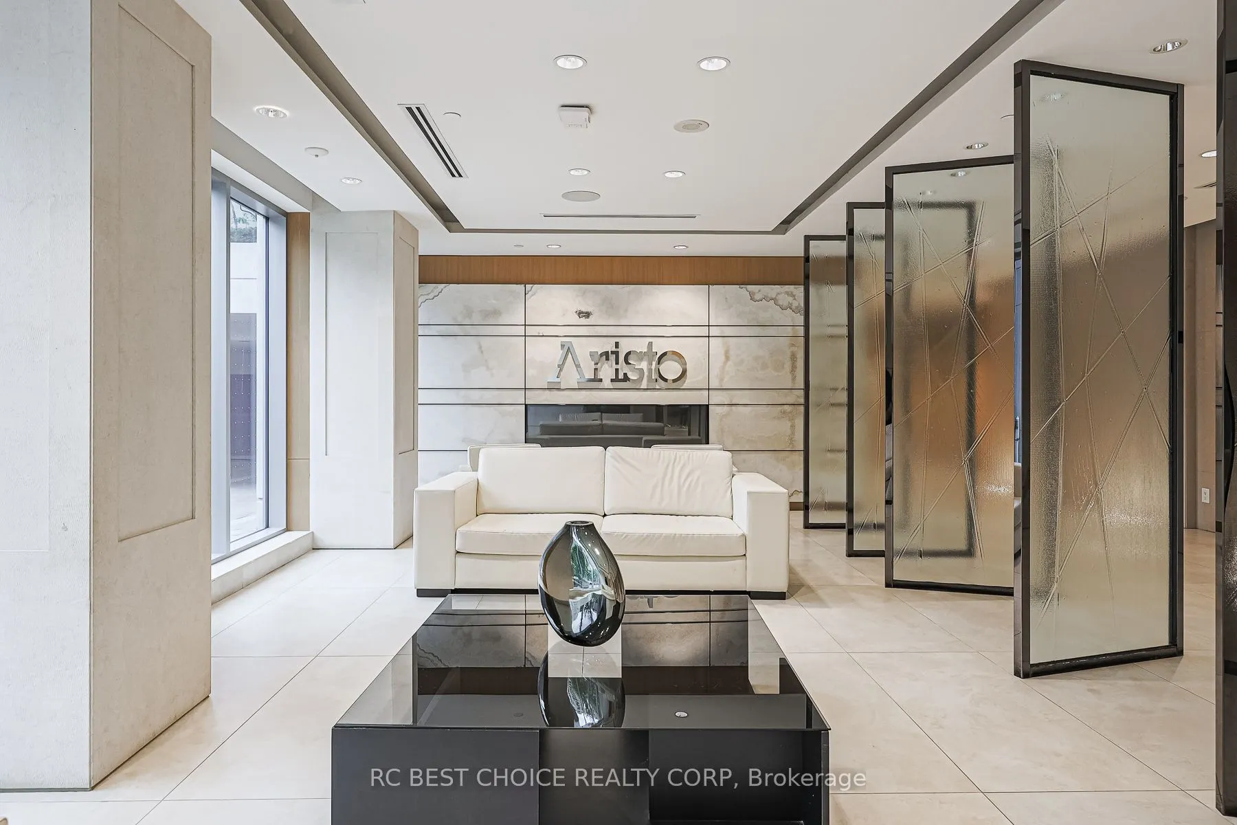 120 Harrison Garden Boulevard, #1031