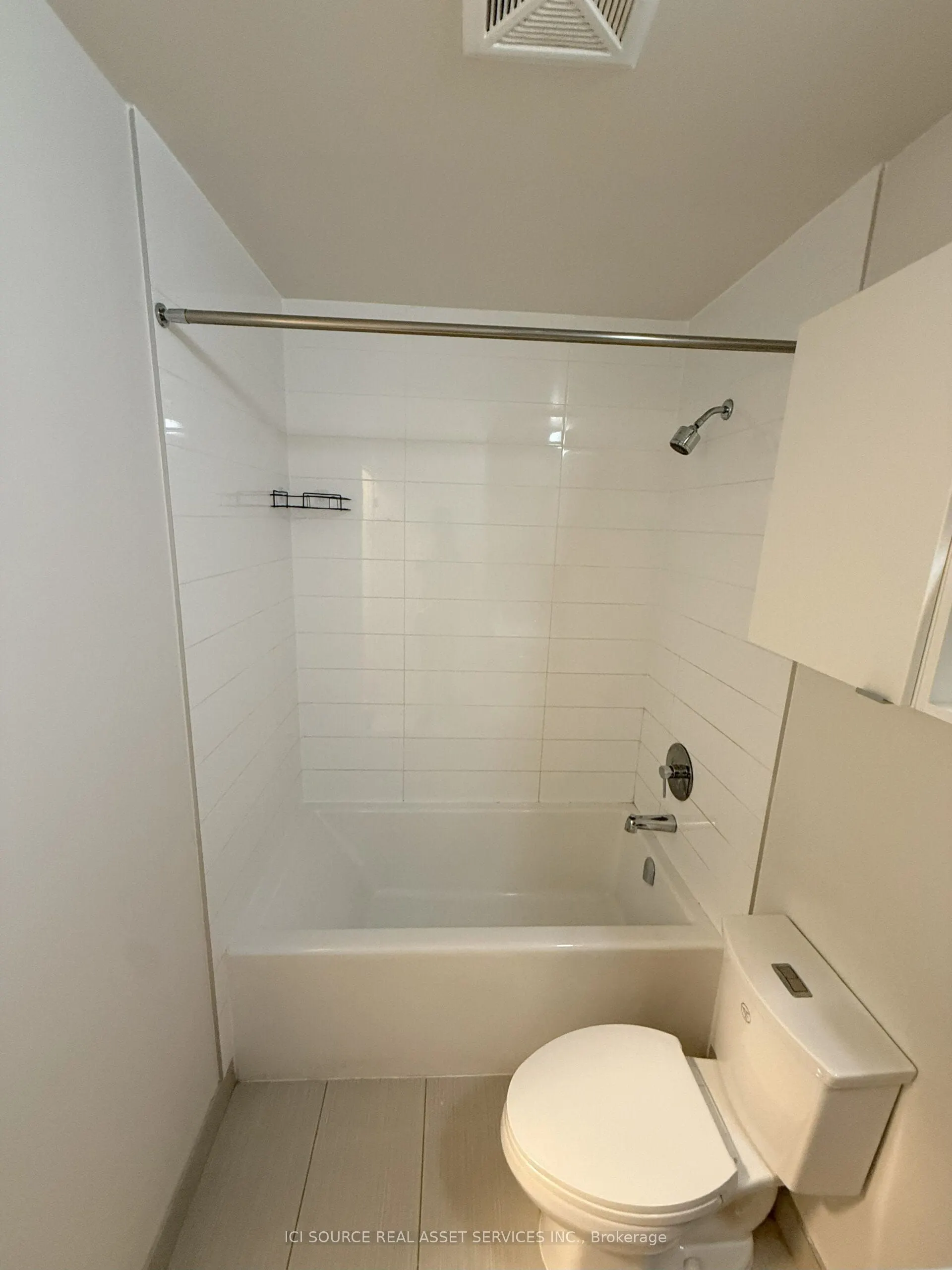 62 Forest Manor Road, #210