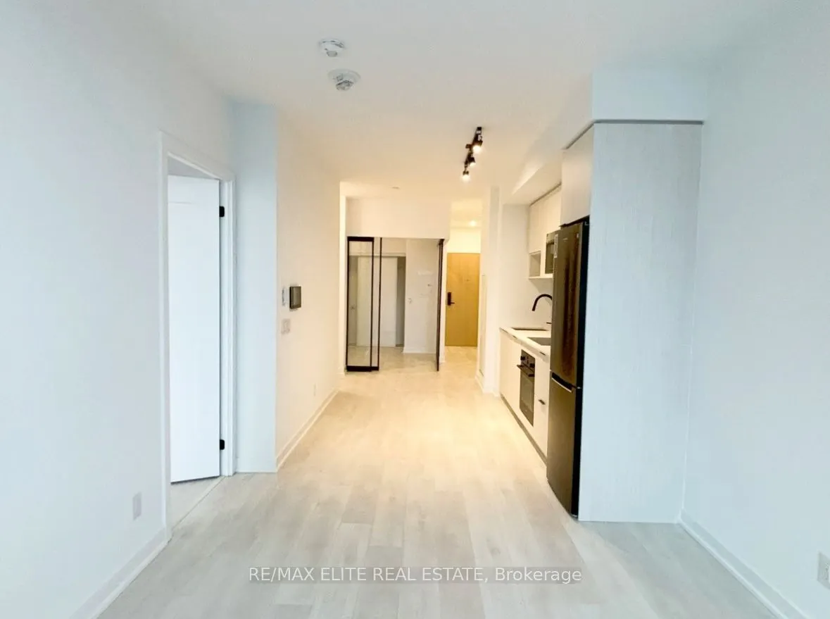 5 Defries Street, #920