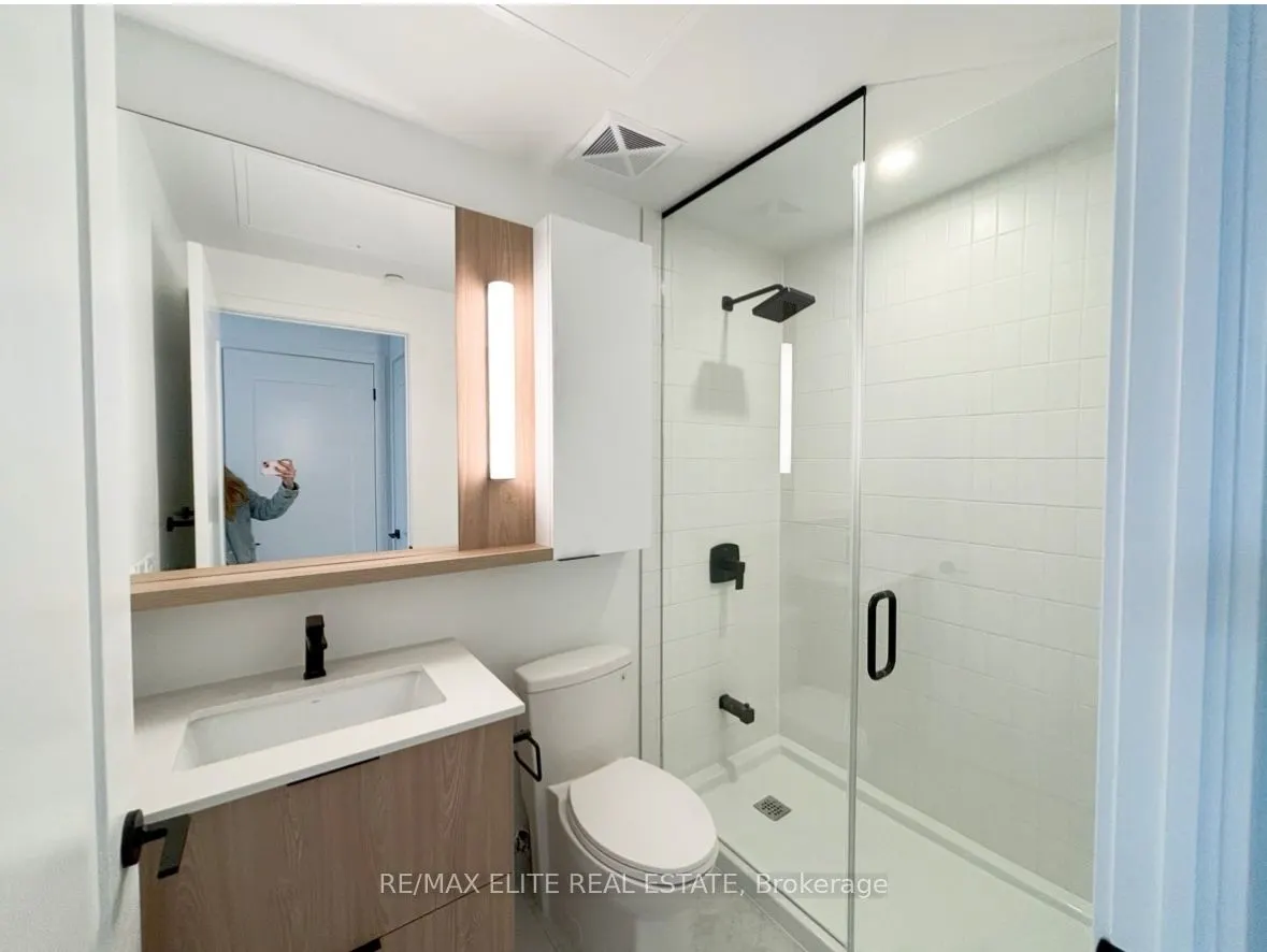 5 Defries Street, #920