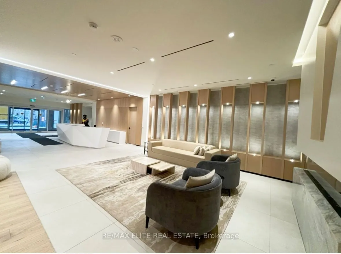 5 Defries Street, #920