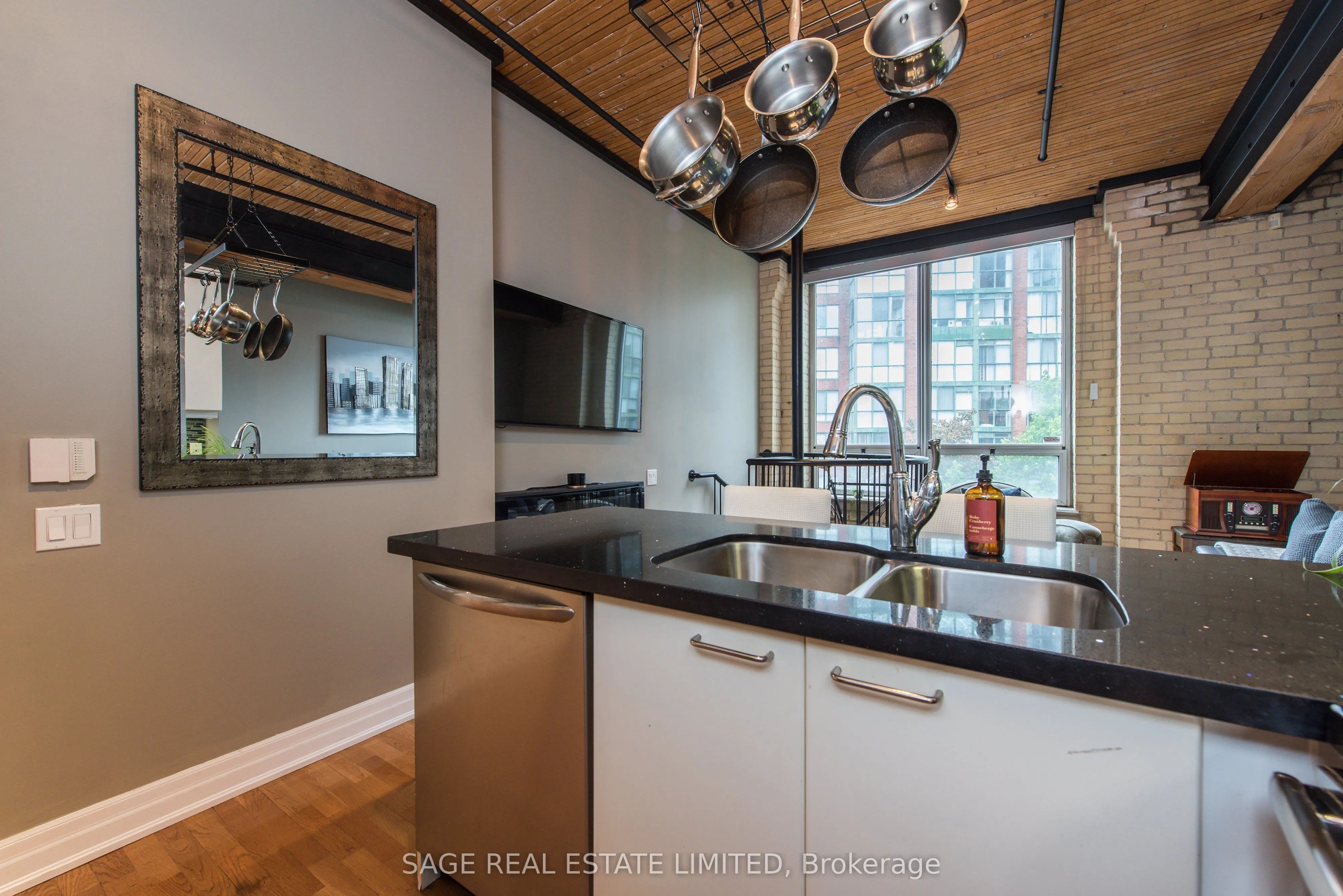 781 King Street W, #504