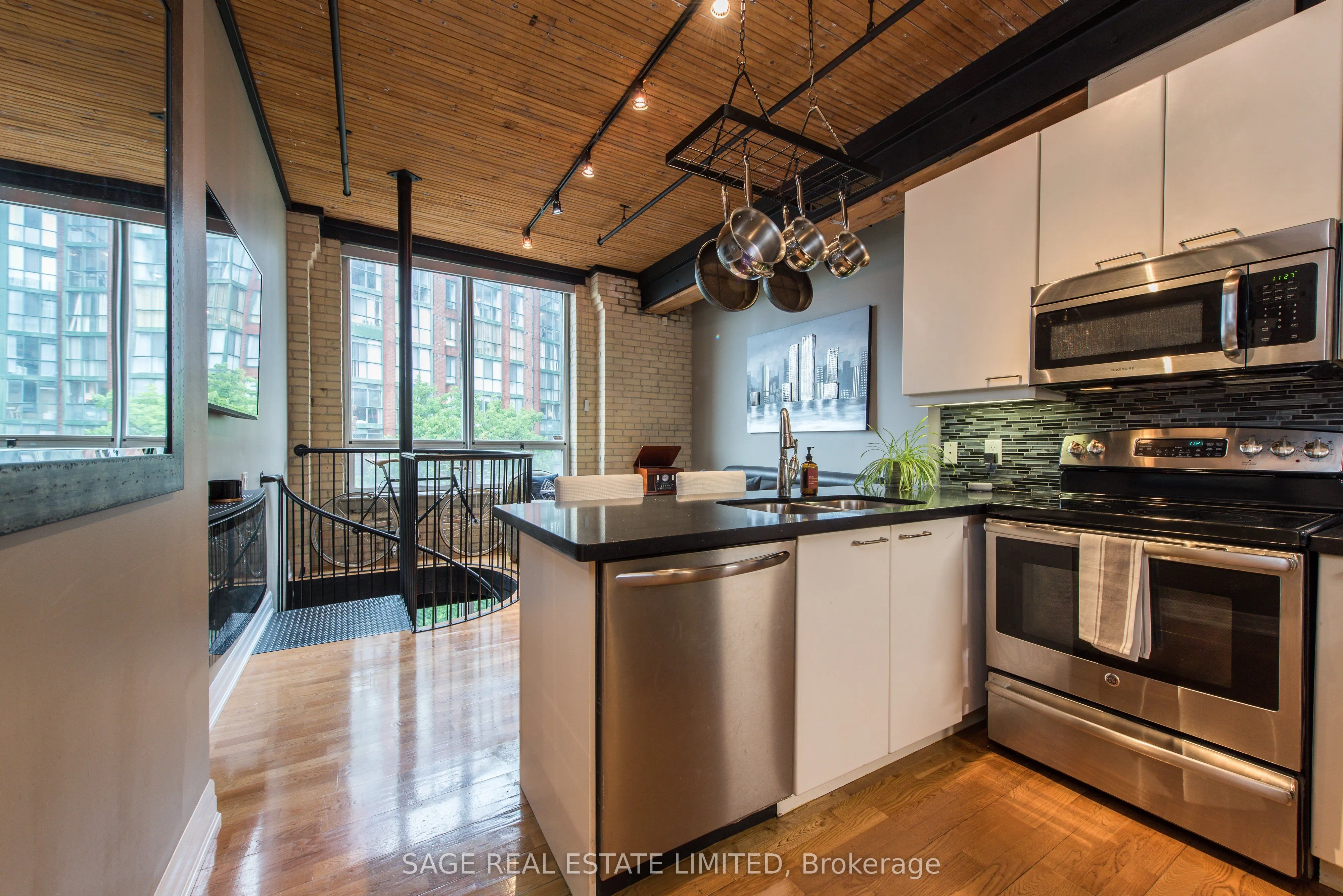 781 King Street W, #504