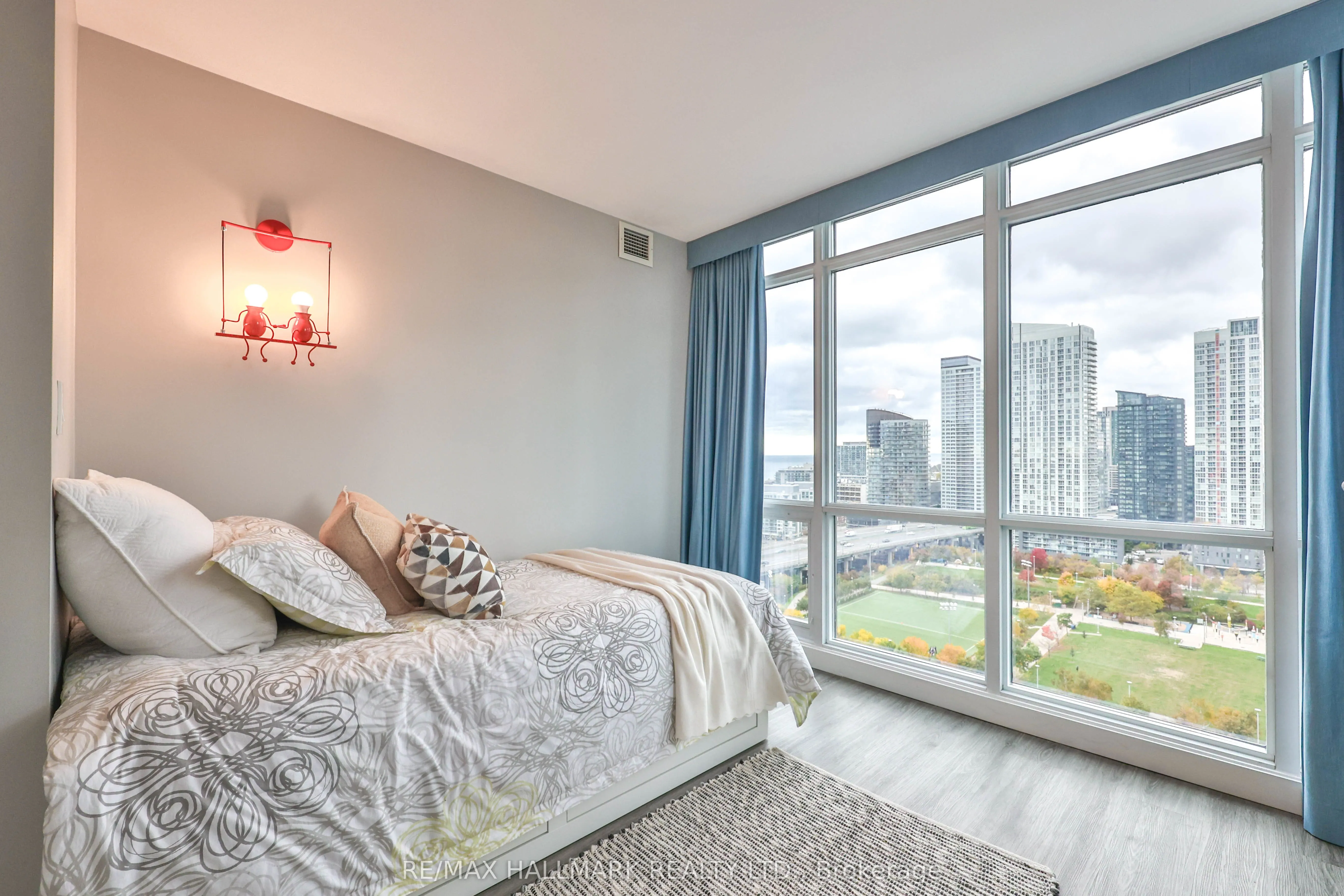 15 Fort York Boulevard, #2503