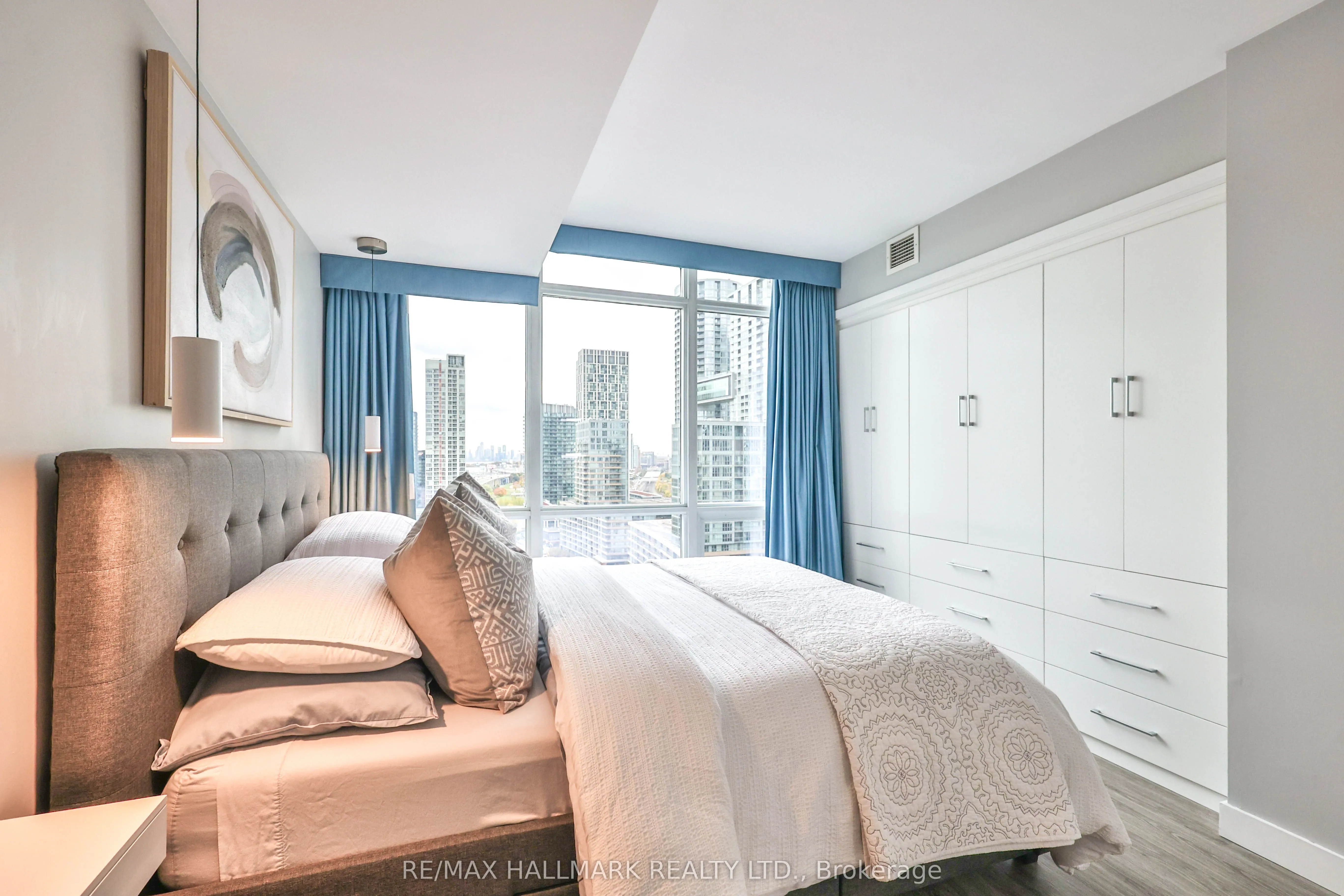 15 Fort York Boulevard, #2503