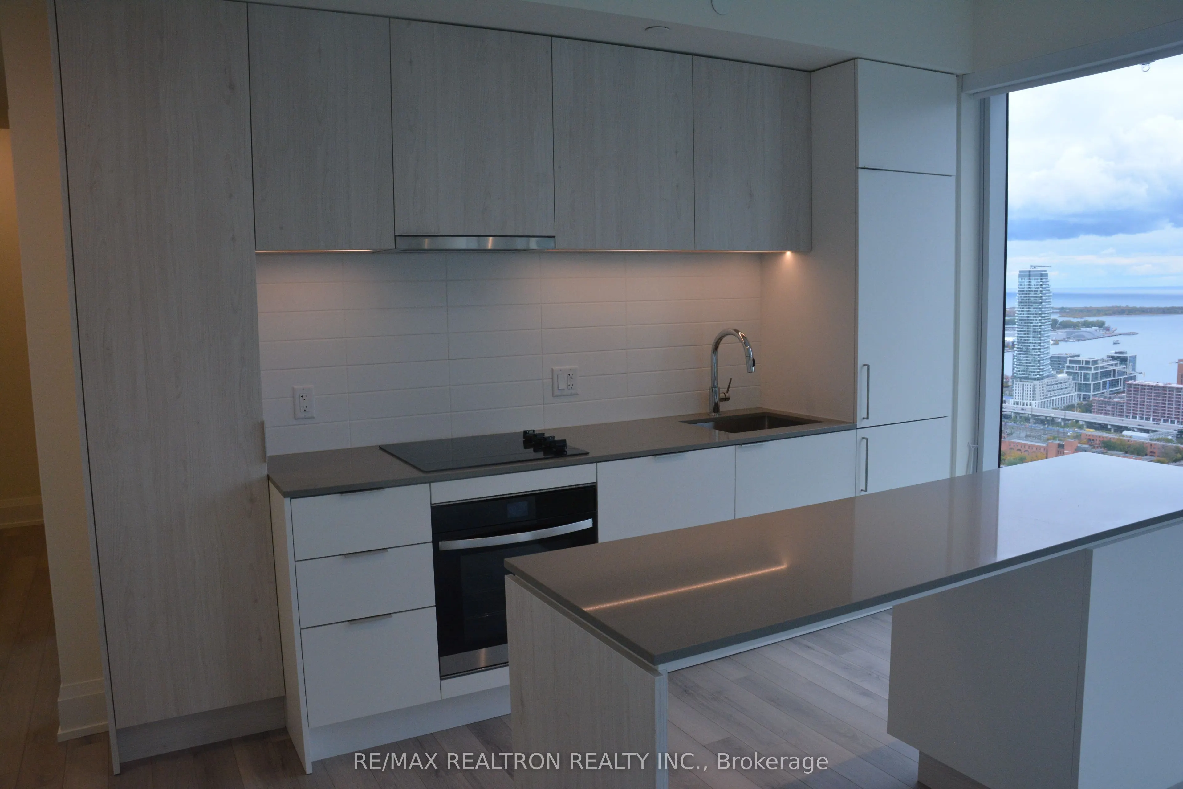 89 Church Street, #4808