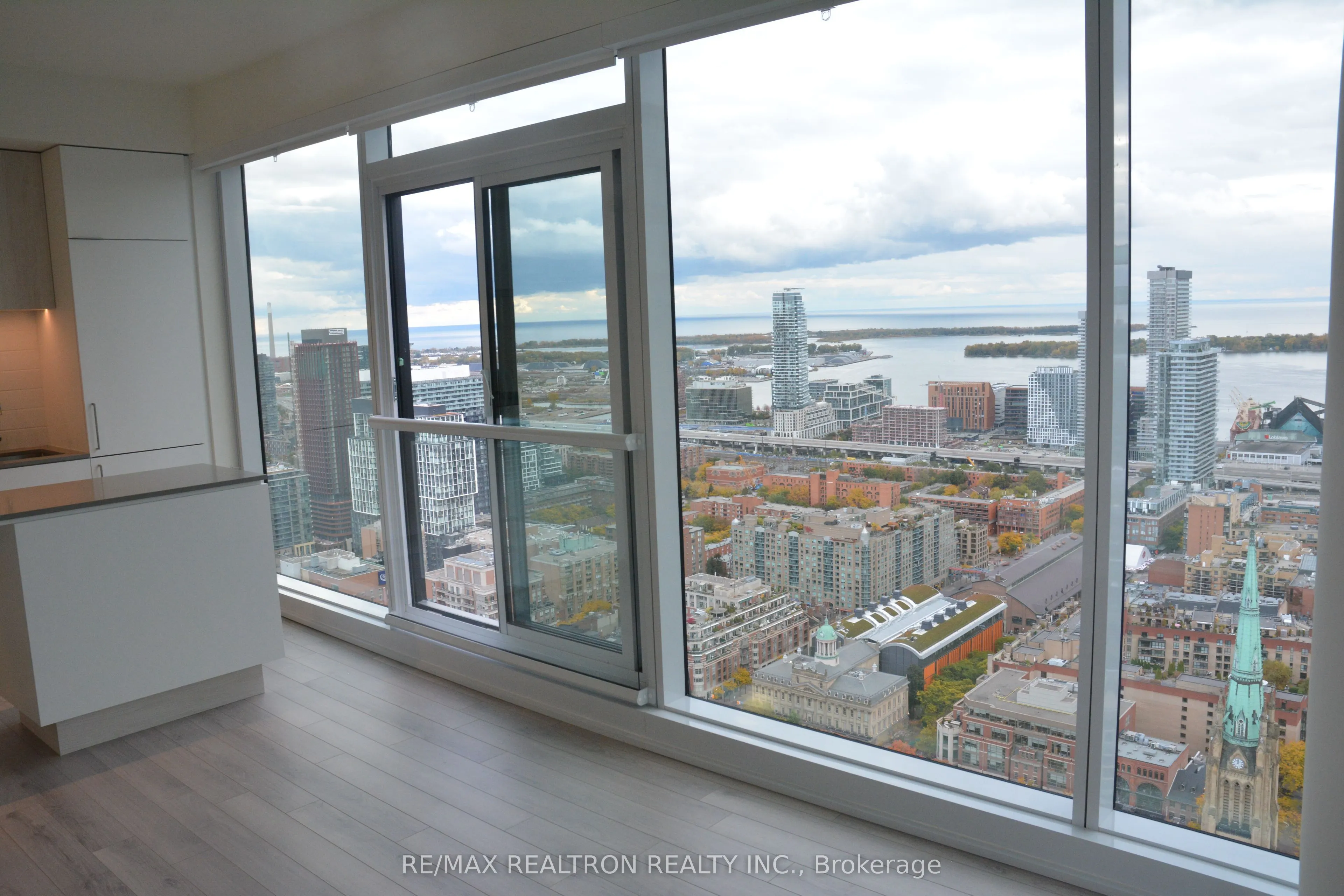 89 Church Street, #4808