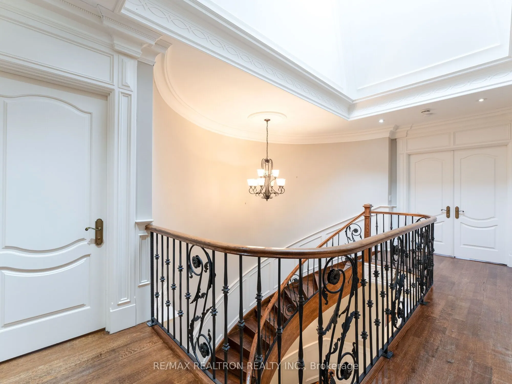 108 Highland Crescent